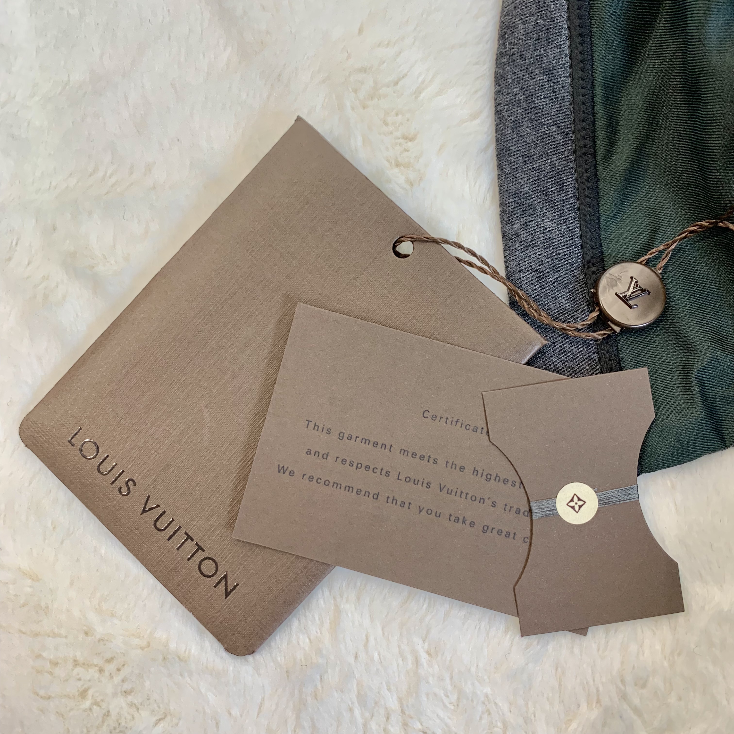 ‼️中古百搭款‼️Louis Vuitton 👑灰色羊毛長裙 🩶🩶