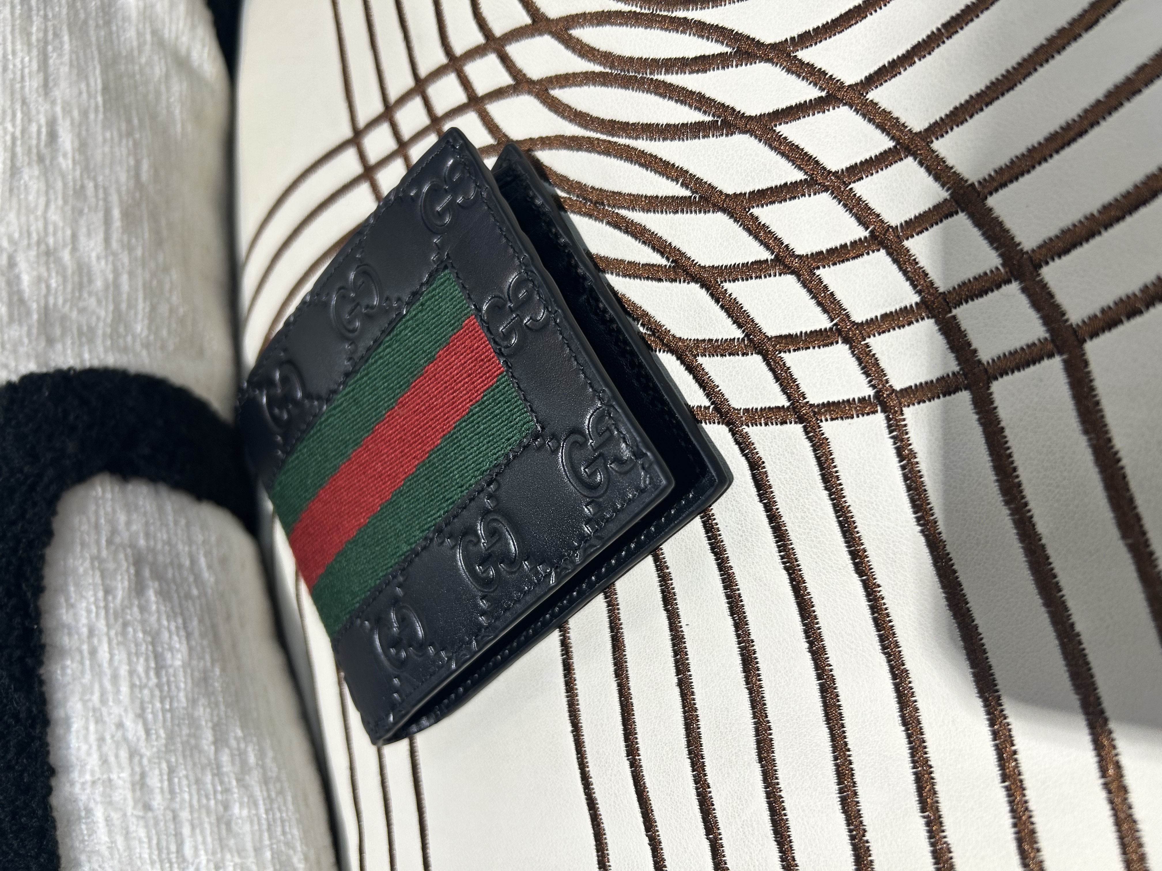 未使用品 Gucci Short Wallet Black Calfskin GG Supreme 408827 100%Authentic, Unused未使用品 ☑️Dust bag☑️Box