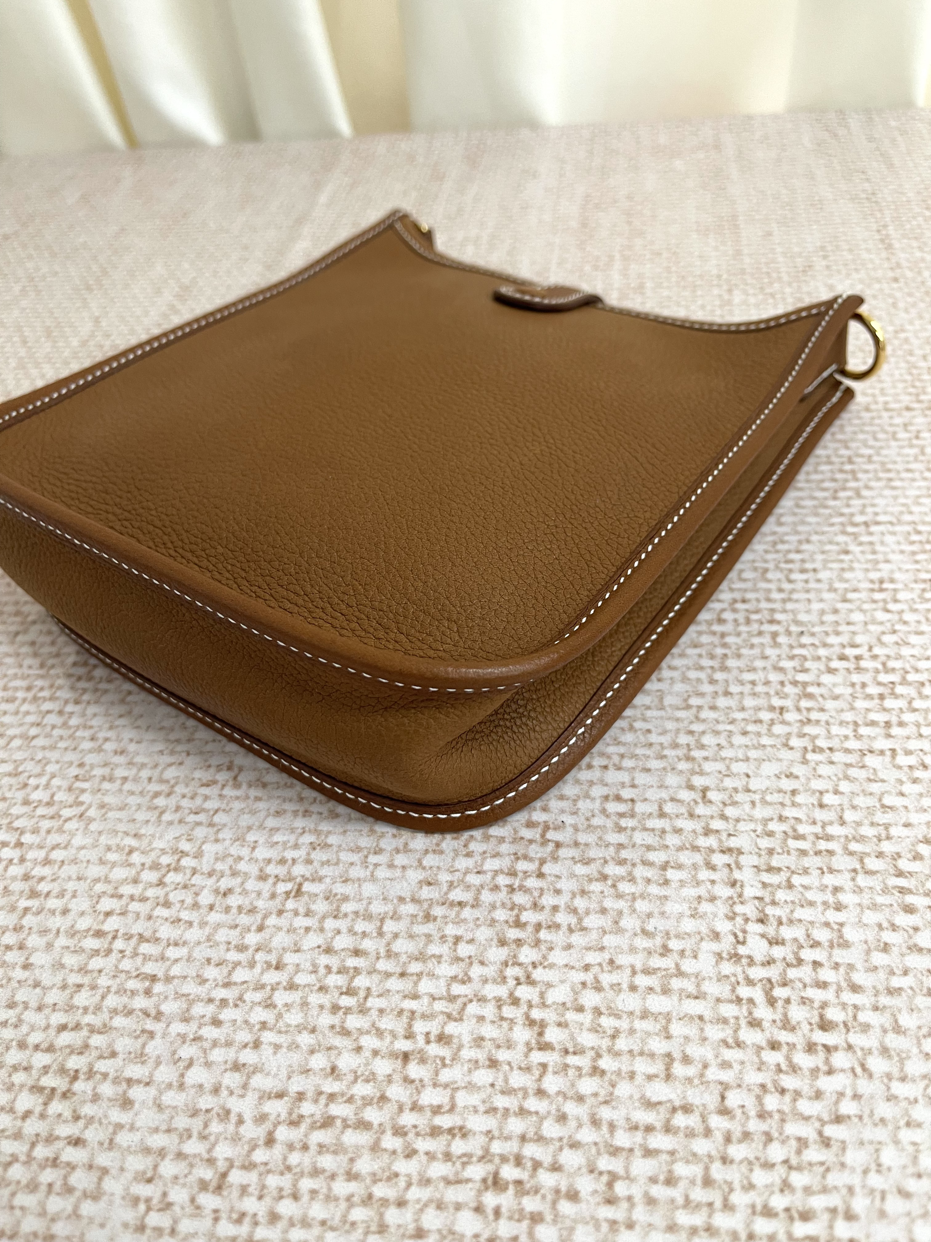 Pre-owned Hermes Mini E / Stamp W/ Product Code: 26031302