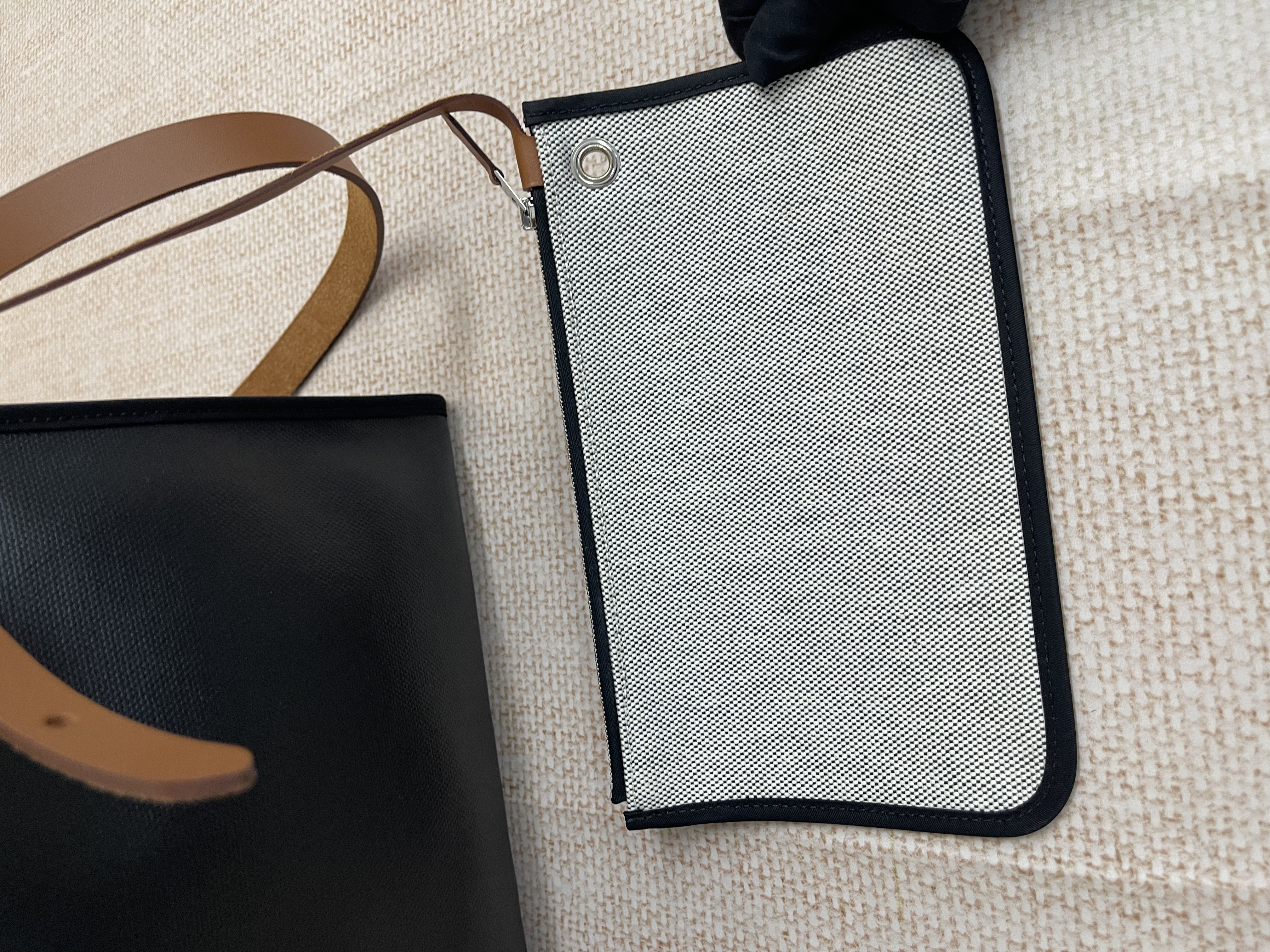 Pre-owned Hermes Herbag/ Stamp W/ Product Code: 26041506