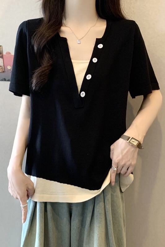 B139(1046) 韩版休闲风假两件小钮边V领撞色斜边下摆黑冰丝针织上衣