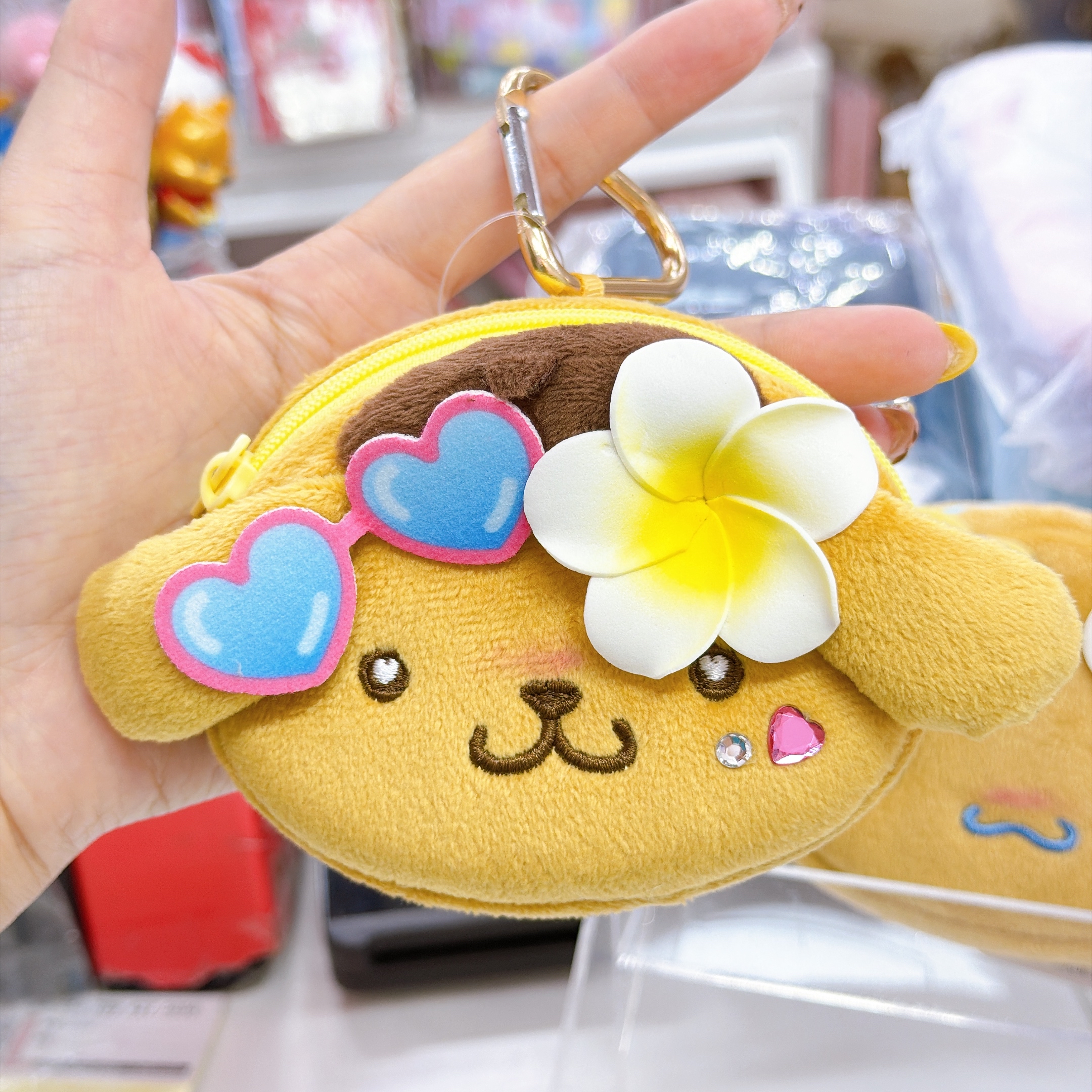 日本直送Sanrio 夏天黑皮泳裝系列 迷你散銀掛包可以放到AirPod