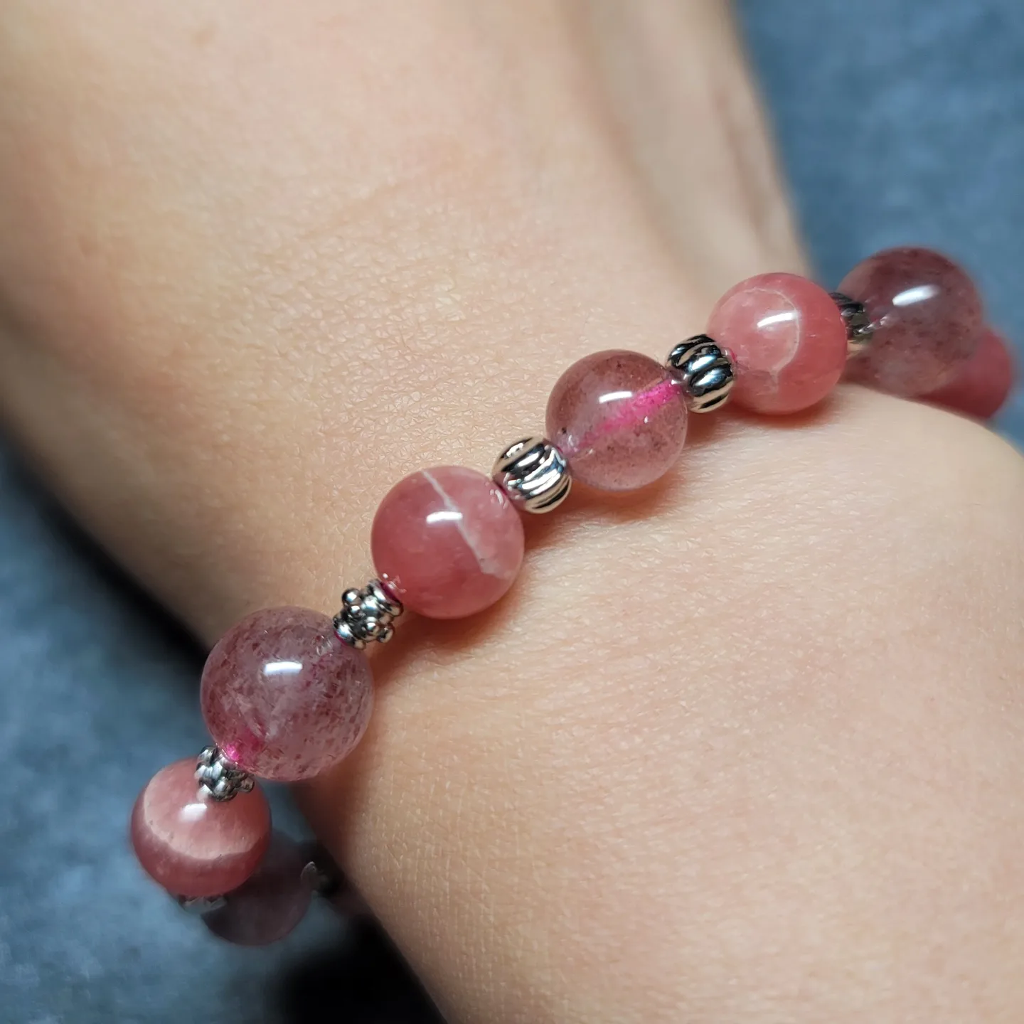 紅紋石草莓晶藏銀手鏈