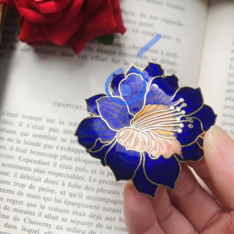 Vintage C.a. 1980s Golden Outline Cobalt Blue Flowerhead Enamel Set of Brooch and Stud Earrings - Likely Made in Taiwan（MT638）