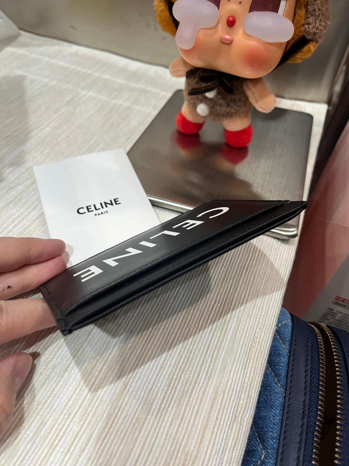 Celine card holder calfskin 100%Authentic ,99%new✅dust bag