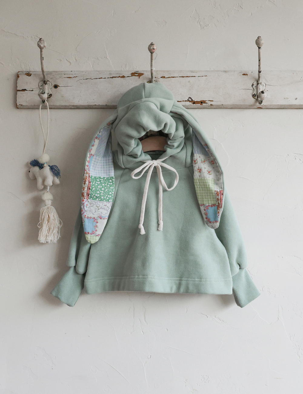 FLO | Bunnies hooded T-shirt