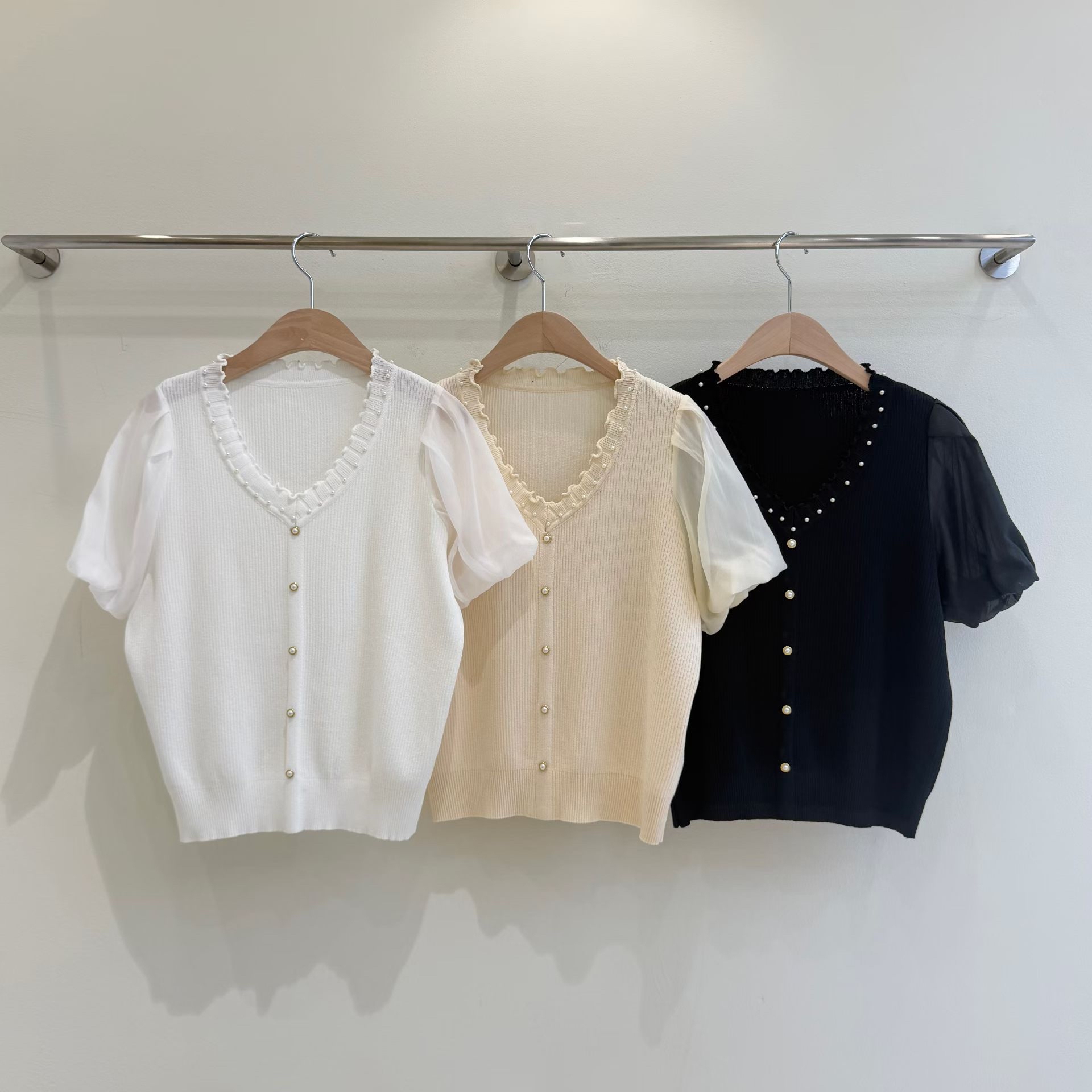 CT15 優雅珍珠紗澎袖針織top