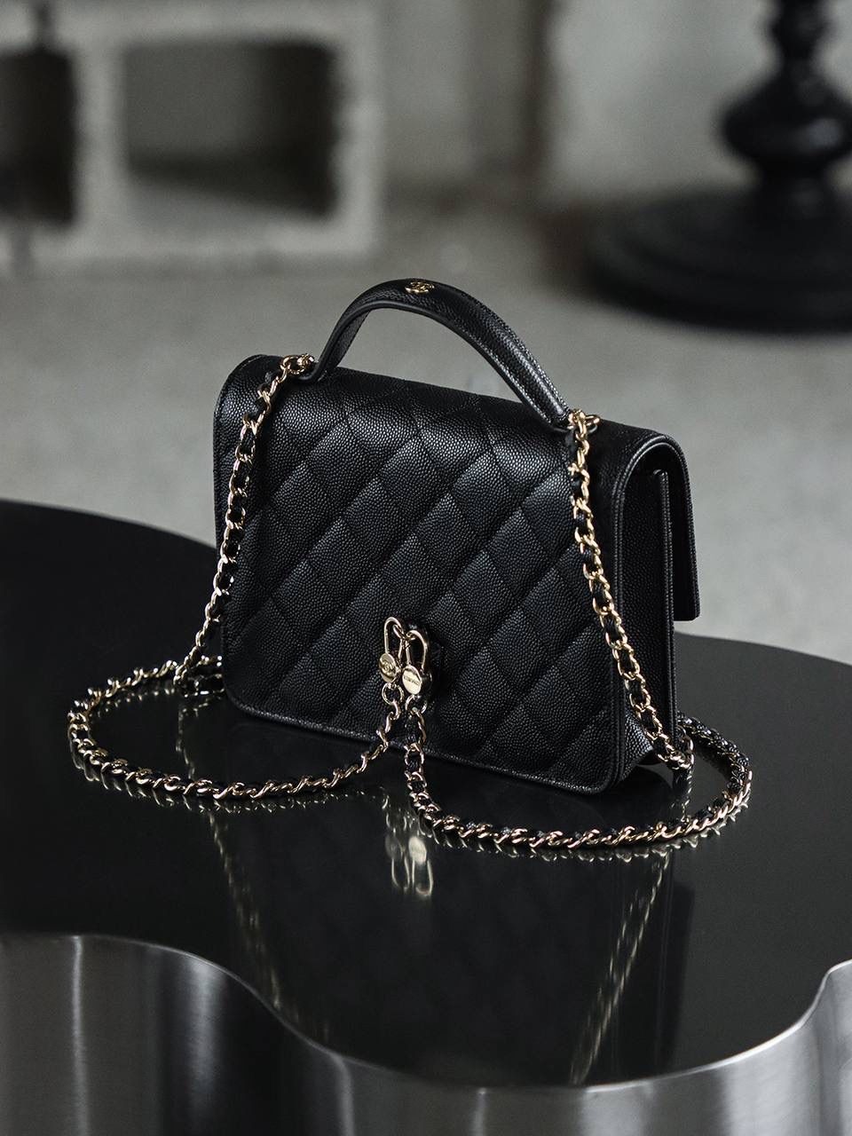 25C 手提包鑒定版 👜 一包一碼 支持全球鑒定查驗身份證原廠專G Haas原廠皮料過關清單資料可査詢✅ 五金：全銅淺金扣 皮料：Haas原廠小球紋 尺寸：18*14*3cm