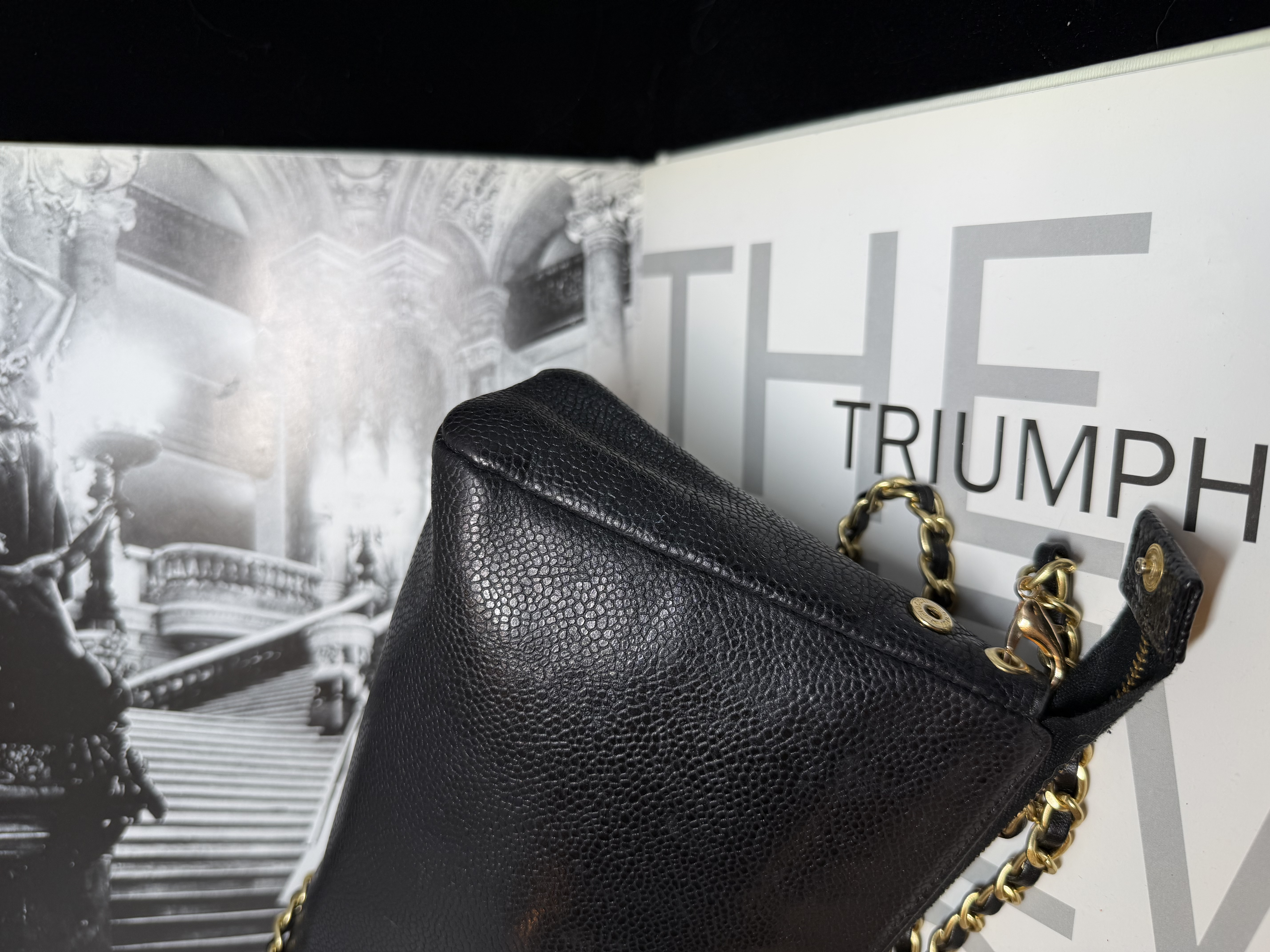 chanel cc black caviar vanity bag