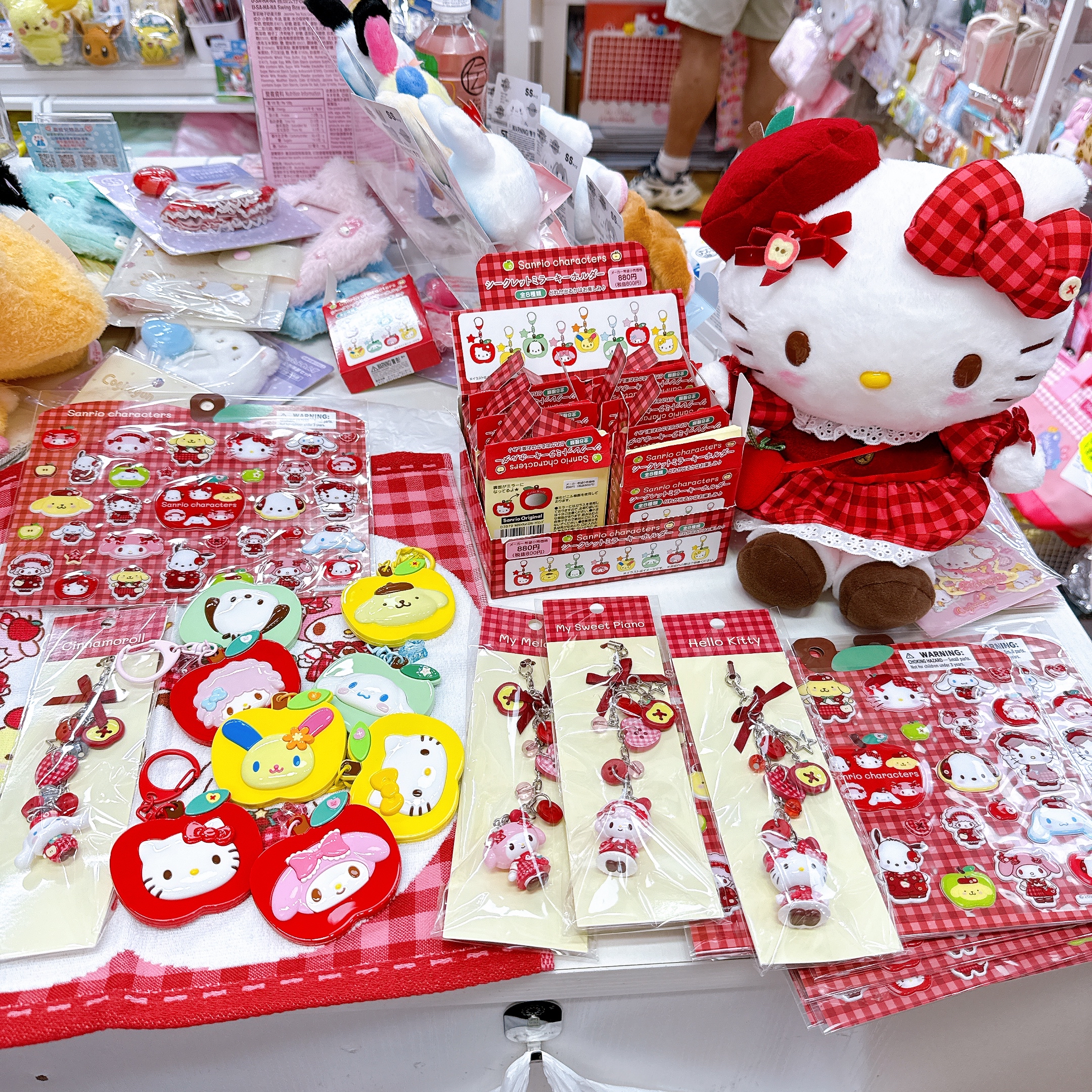 日本直送日本版Sanrio 紅蘋果系列