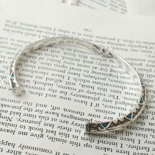 🇯🇵 Designer Brand Triangle Turquoise Bangle