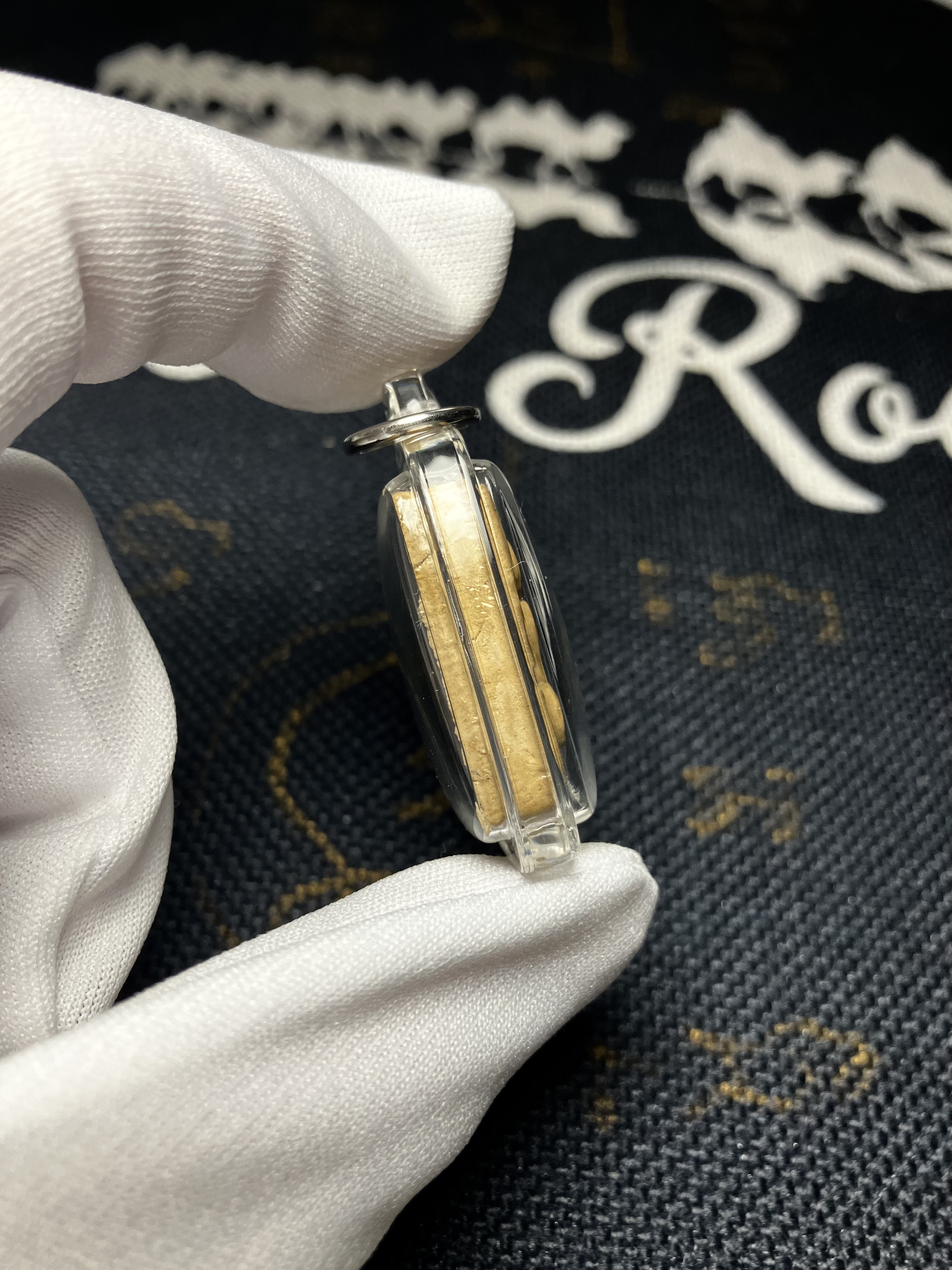 帕阿贊亞努屈  佛曆2568  鬼骨必打佛｜附師父親手寫符｜光學級高透防水殼