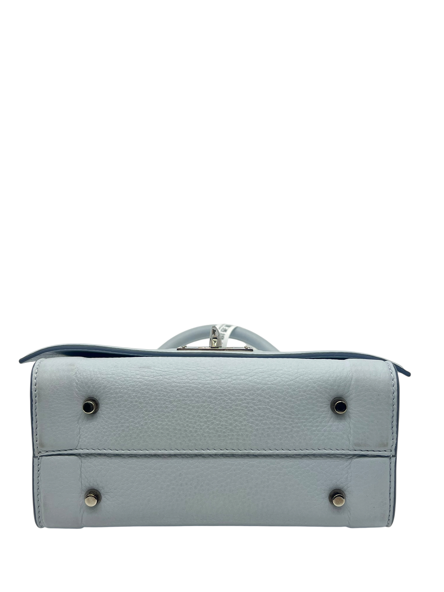 Pre-Owned GIVENCHY Shark / Product Code: 26051516