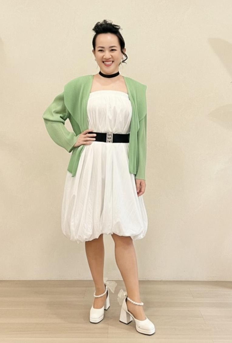 Flowy Pleated Mid-Length Outer