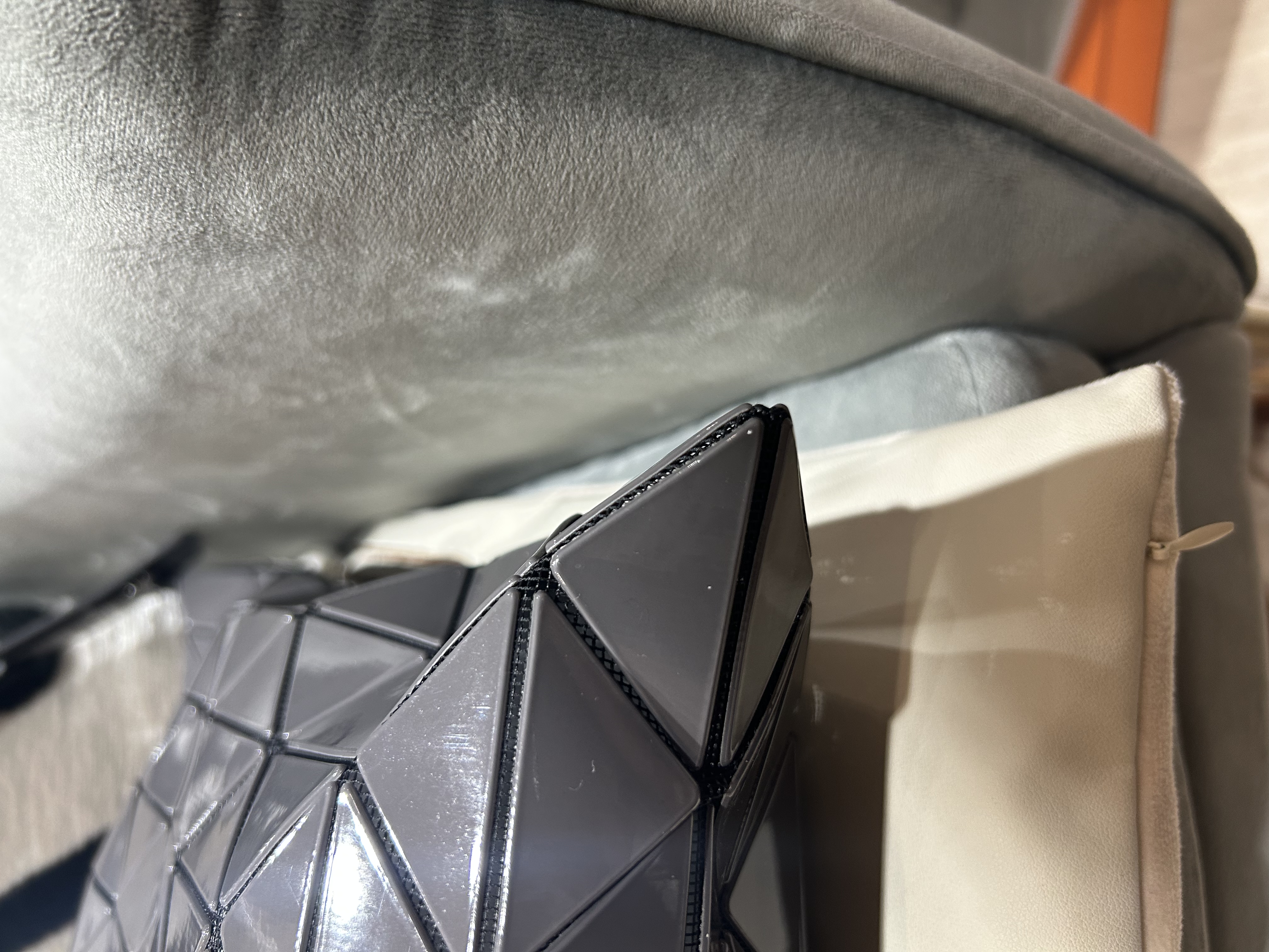 Issey Miyake Bao Bao Hobo Bag Grey 100%Authentic, 98%New ✅Dust bag