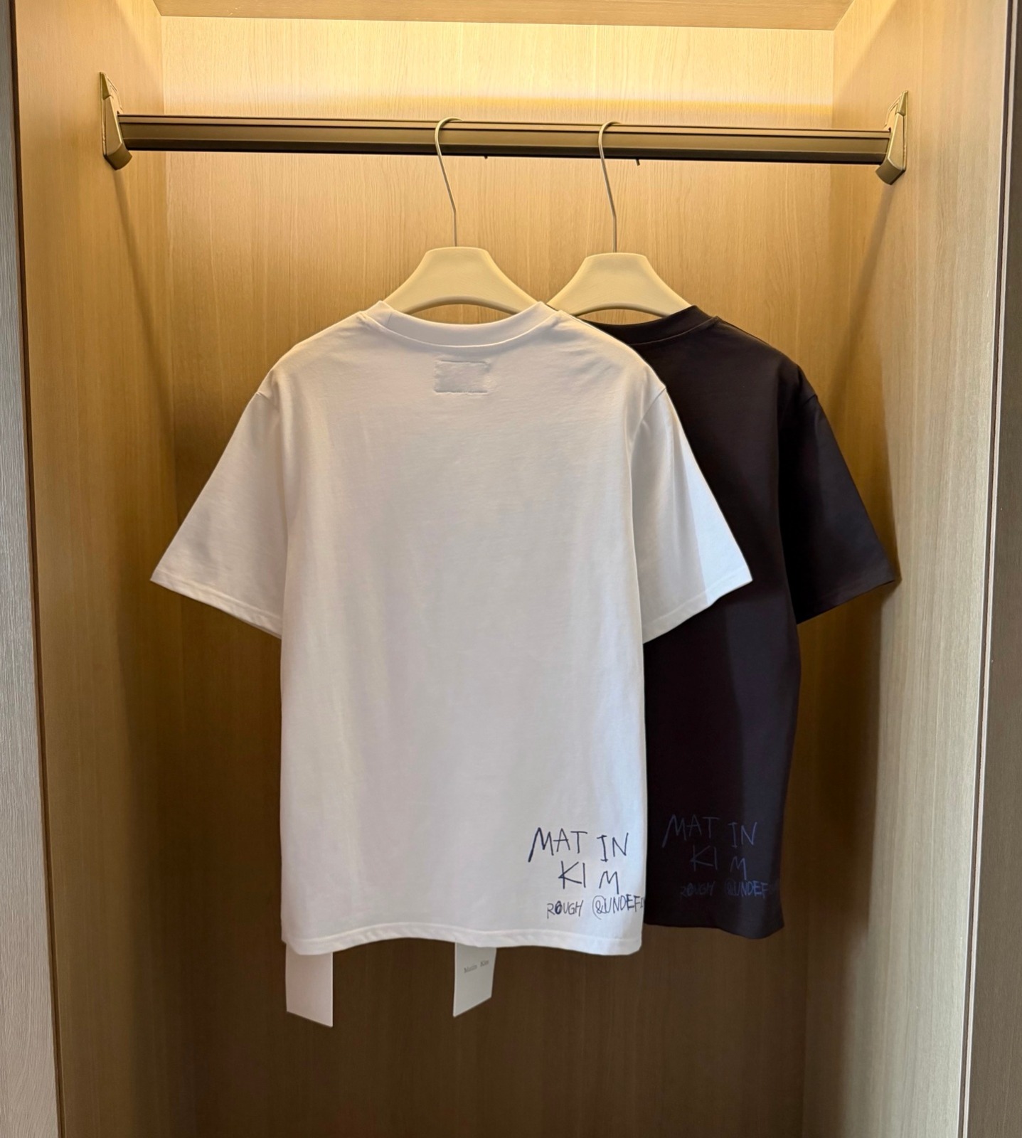 0417 韓國🇰🇷 Matin Kim 手繪塗鴉印花短袖Tee 5月尾