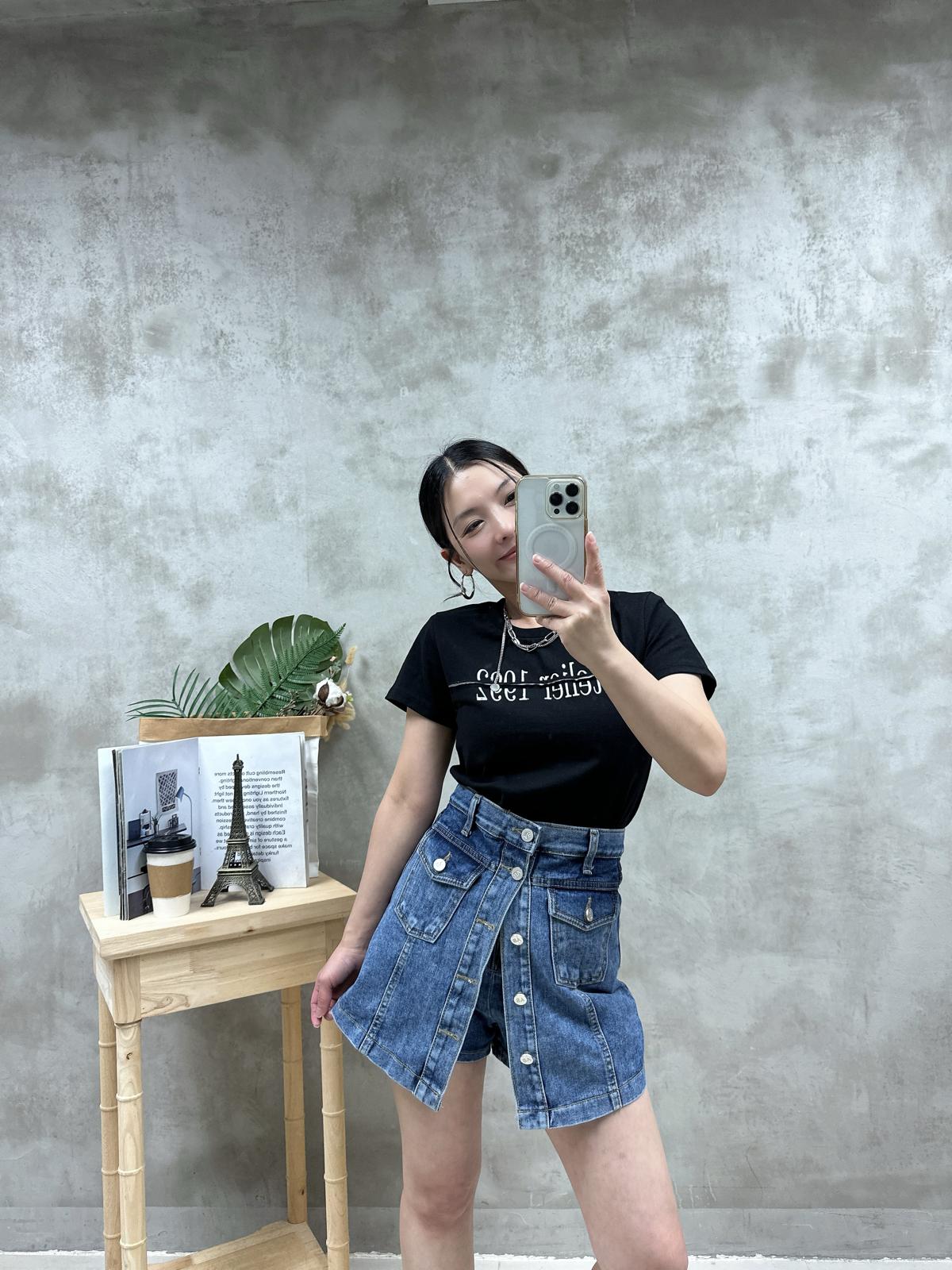 U13 介爛英文字Tee