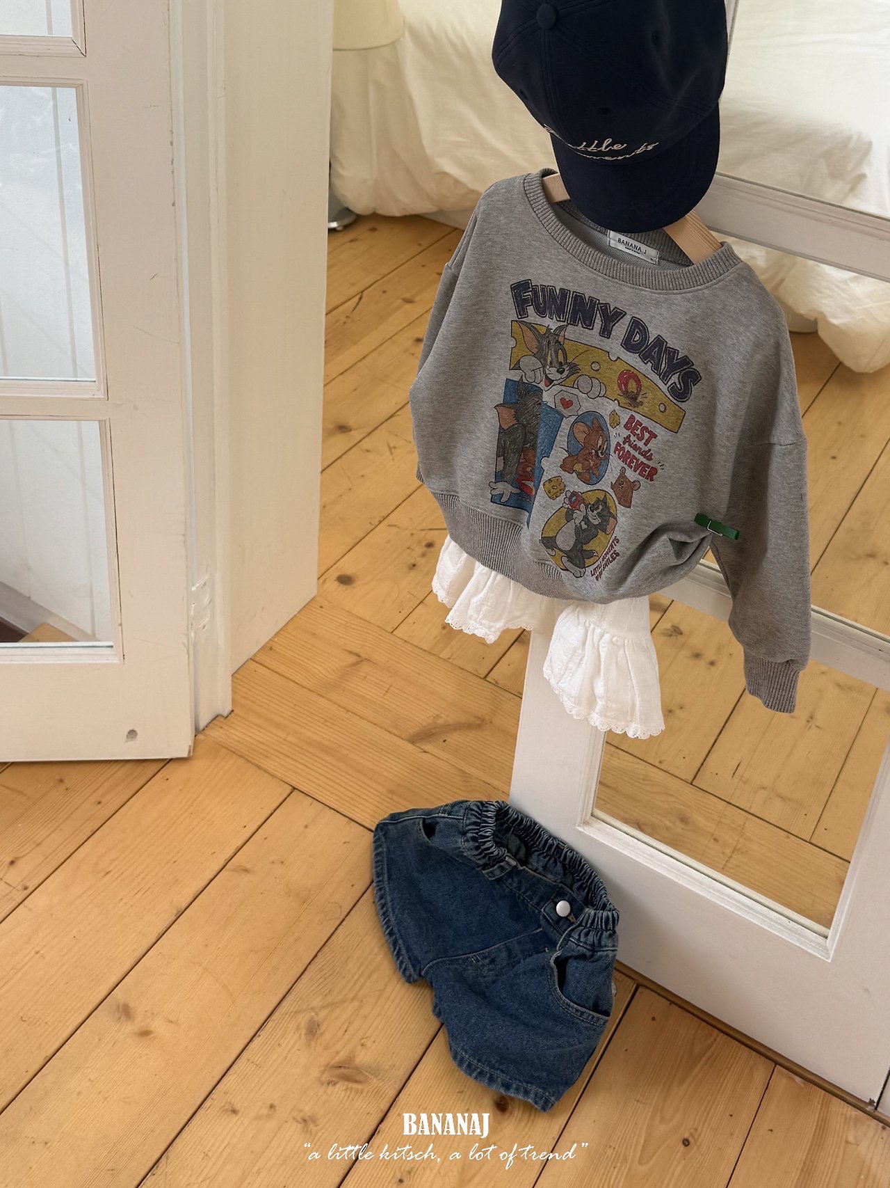 Bananaj | Funny Day Sweatshirt