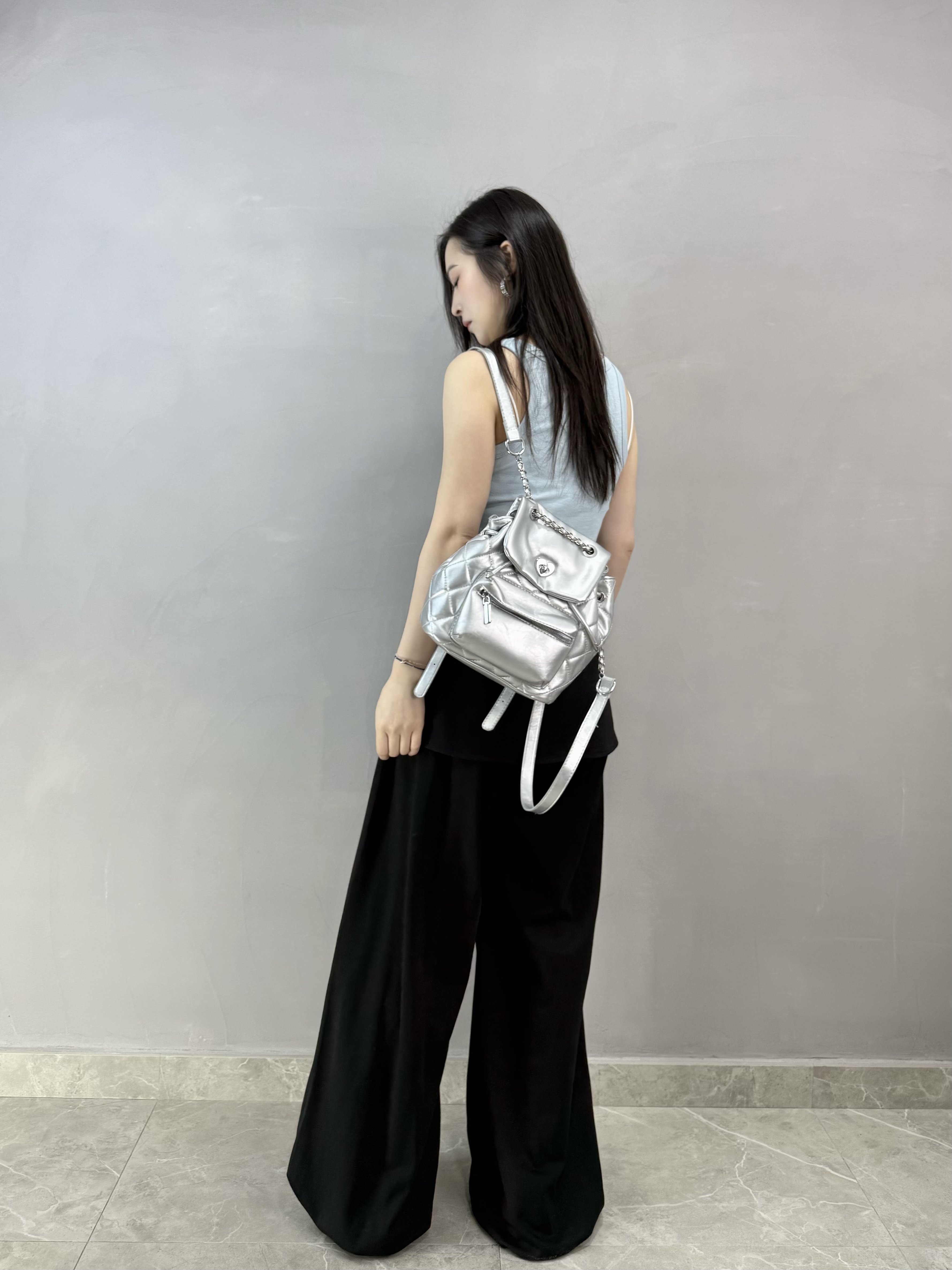 H62 後車章暗紋背心