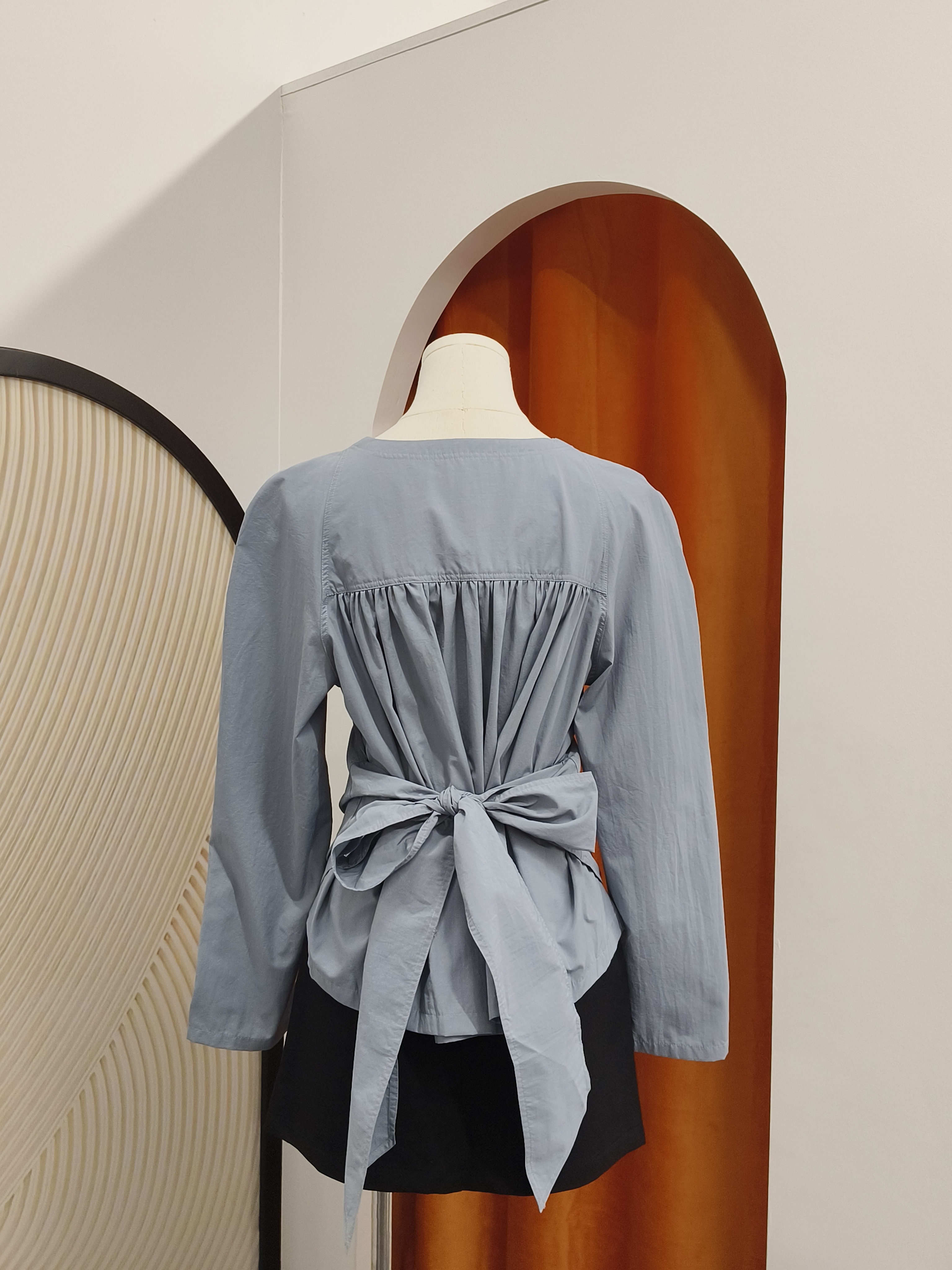 长袖绑带收腰上衣 Long Sleeve Tie Waist Shirt
