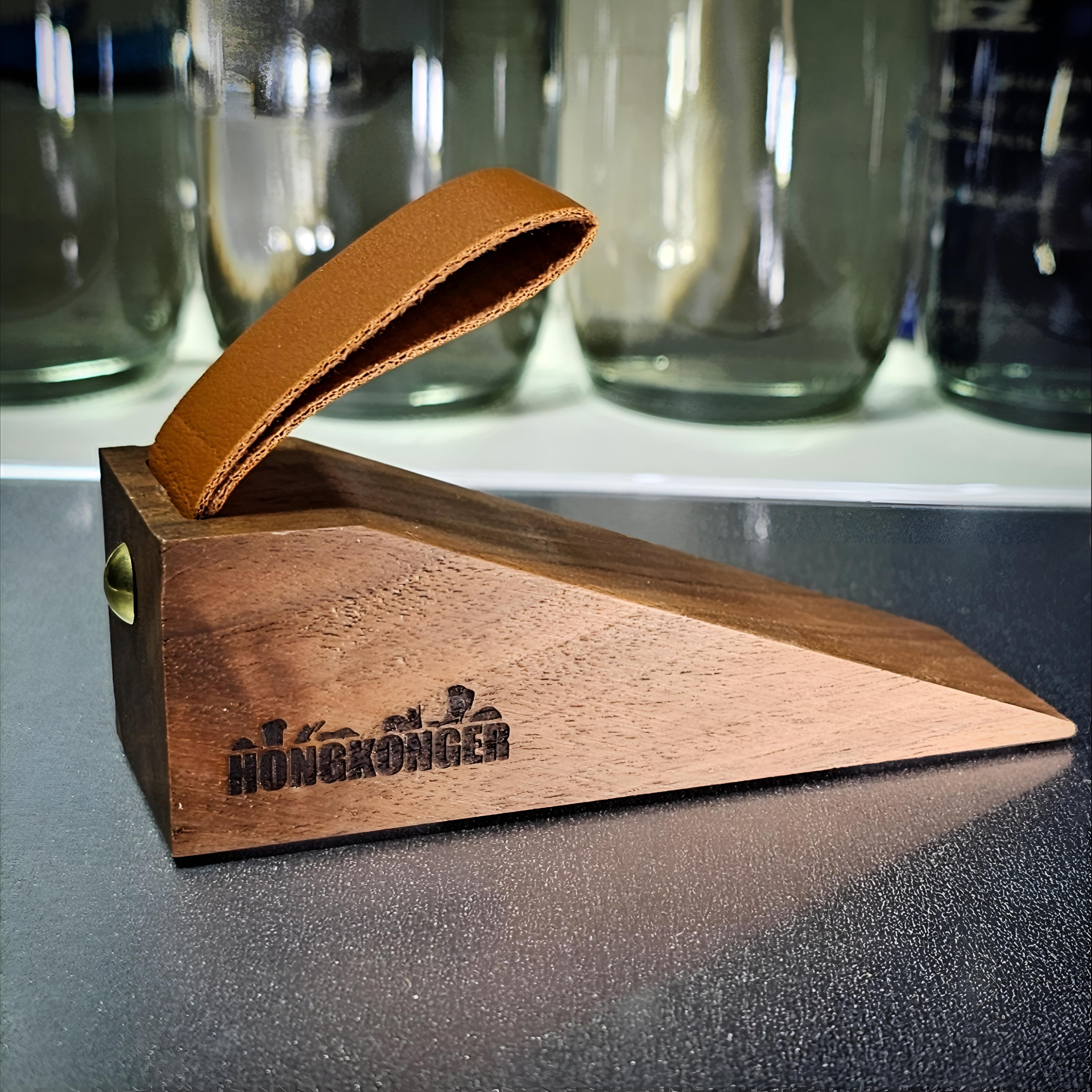 HONGKONGER 實門門頂