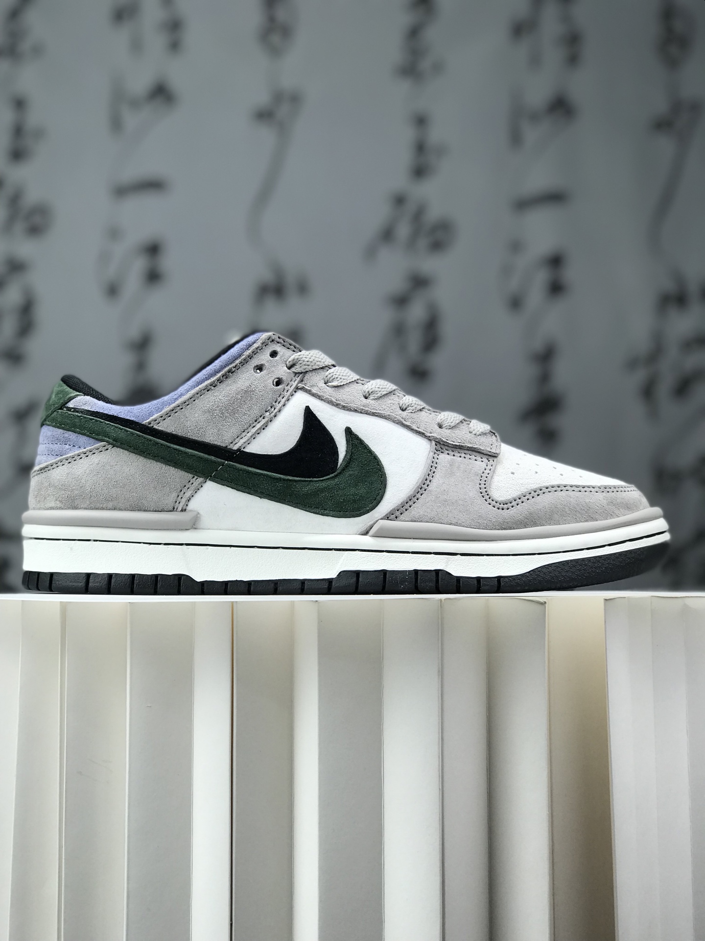 Otomo Katsuhiro x Nike SB Dunk Low "Steamboy OST"