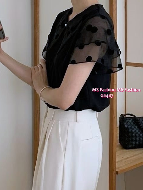 G6487 特色領波點紗袖top