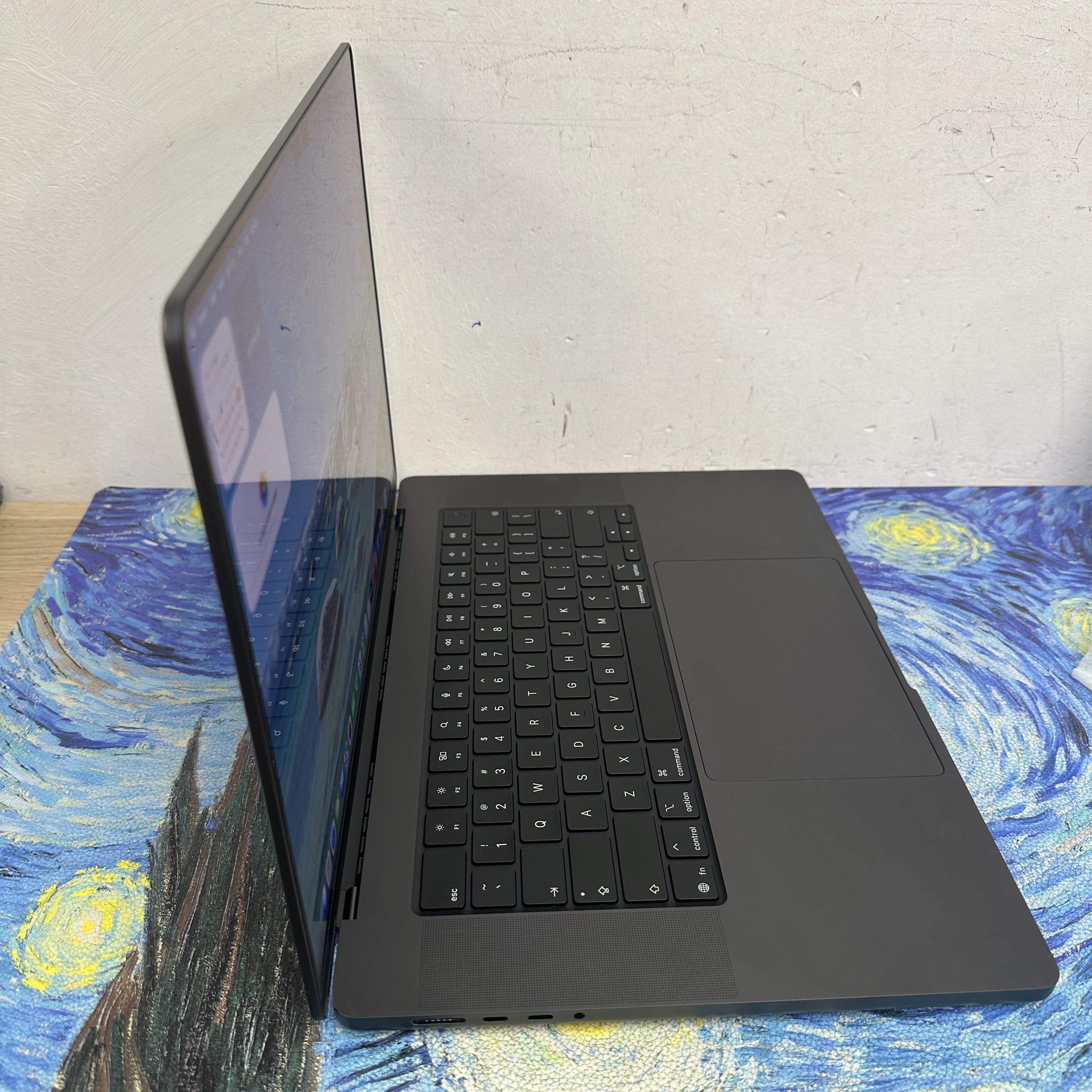 #6036 Apple MacBook M5 Pro 2025 M5 Pro CPU/24GB Ram/1TB SSD/20核心GPU/Liquid Retina XDR Mon/16吋/黑色/ MacBook Pro M5 / MacbookPro M5 Pro / Laptop / Notebook / Ultrabook / Netflix/ YouTube / Black /