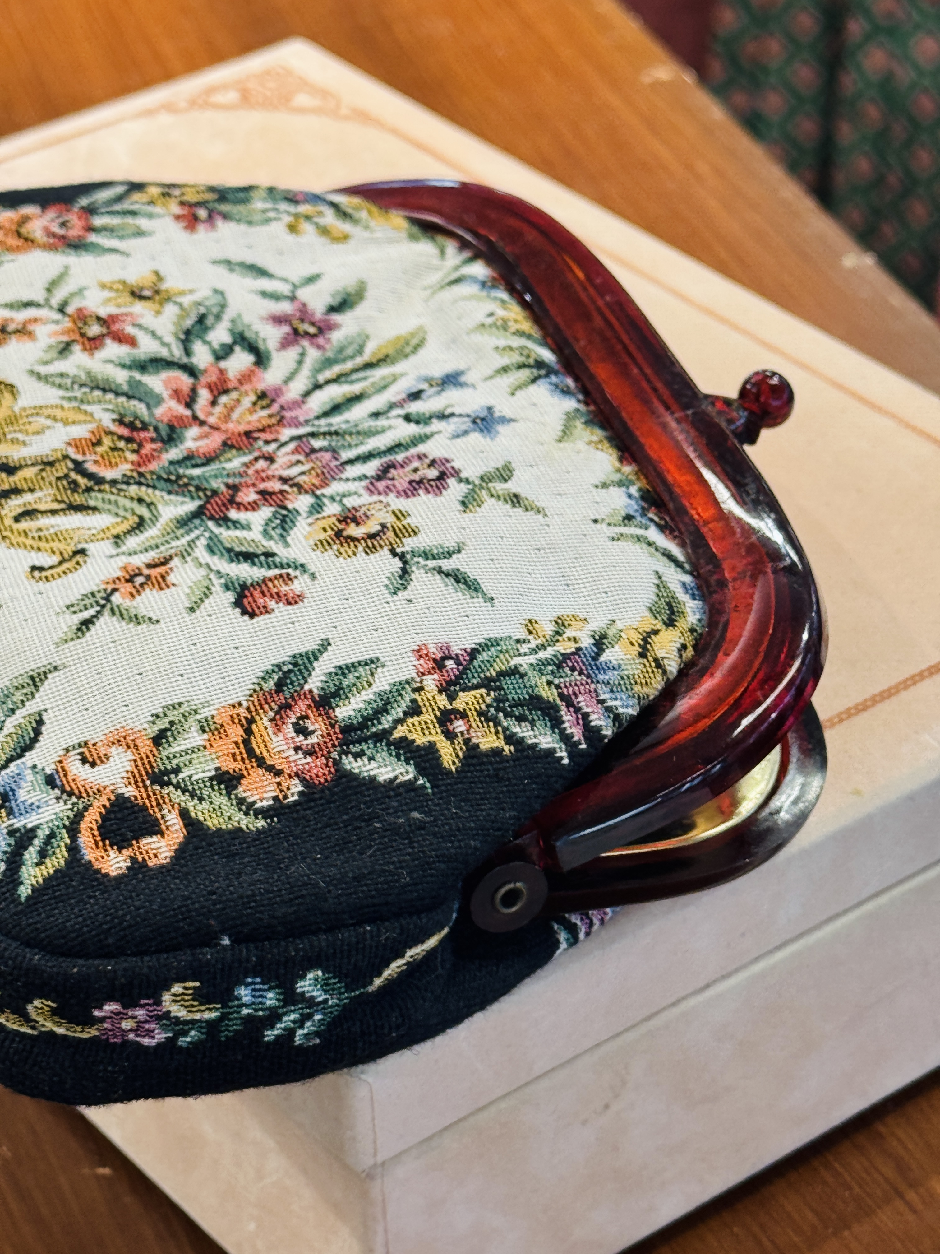 C.a. 1970s Floral Tapestry Clutch with Lucite Frame (MT2508 )