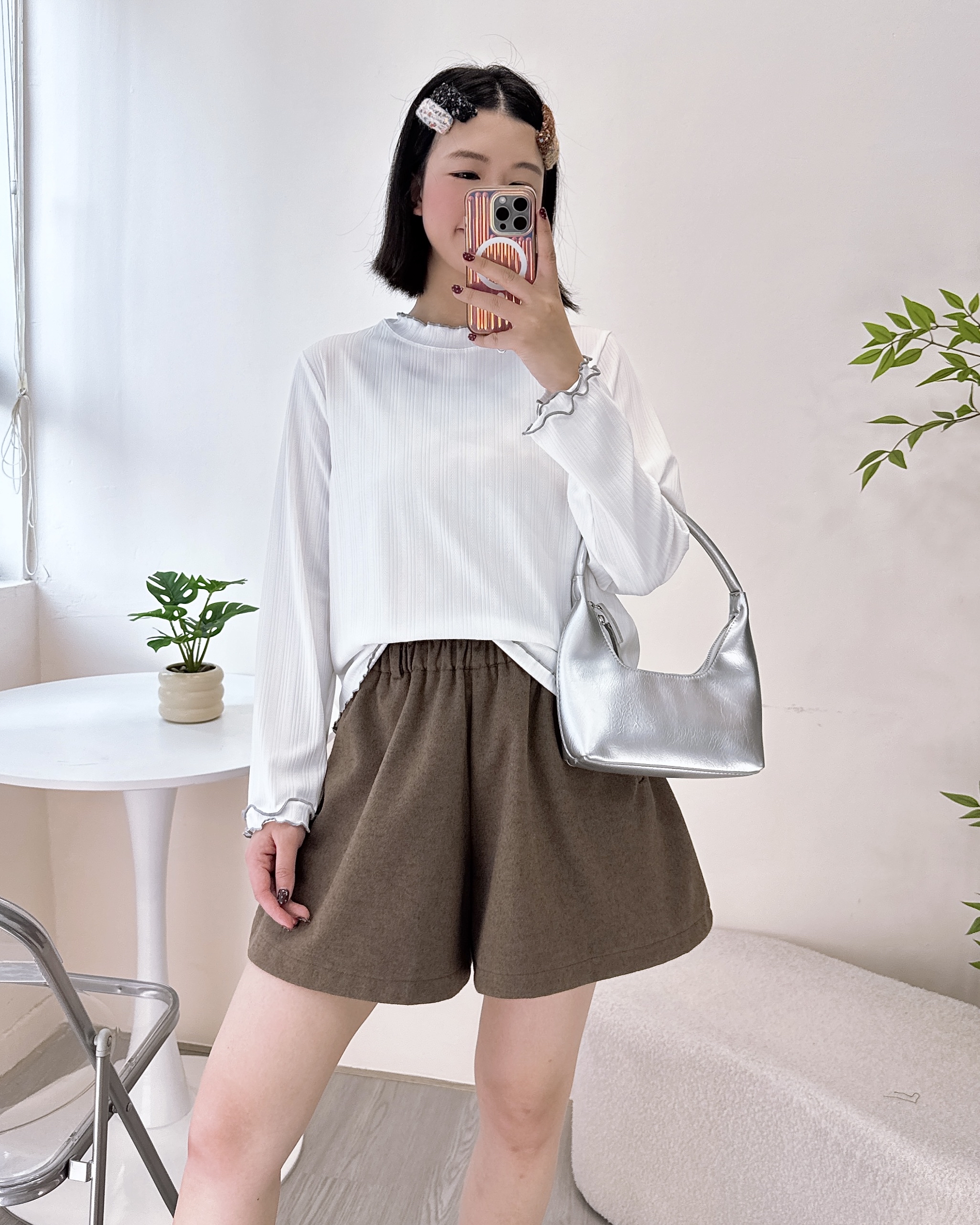 親膚直紋荷葉邊上衣 2色