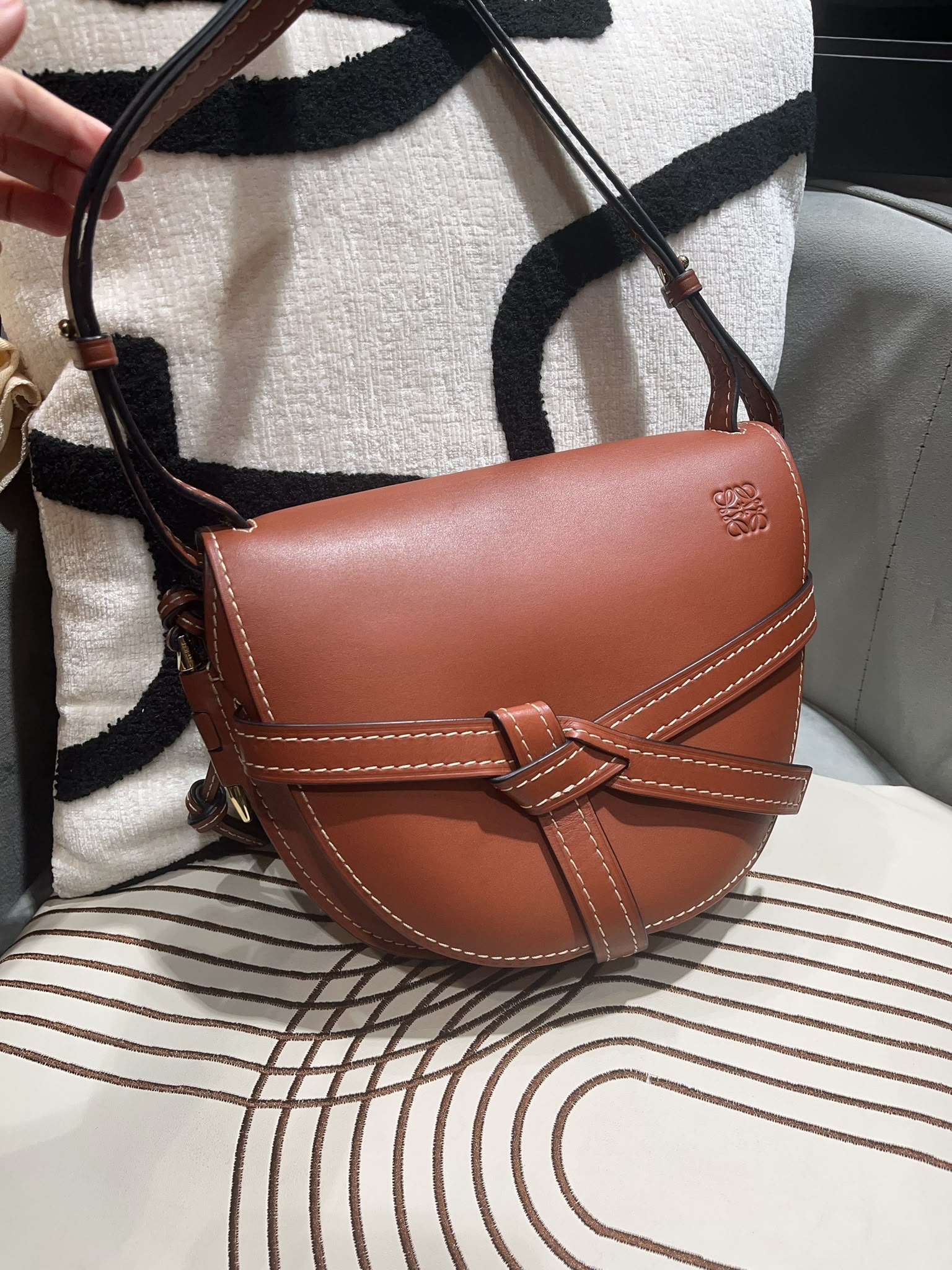 Loewe Gate Small Calfskin Shoulder Bag 100%Authentic, 95%New ☑️Dust bag
