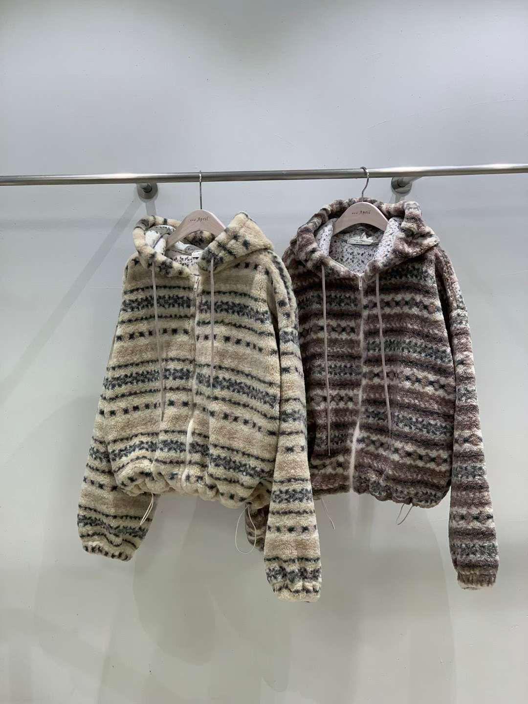 韓國🇰🇷April 花紋粒粒毛zip up / （預購10-14天）