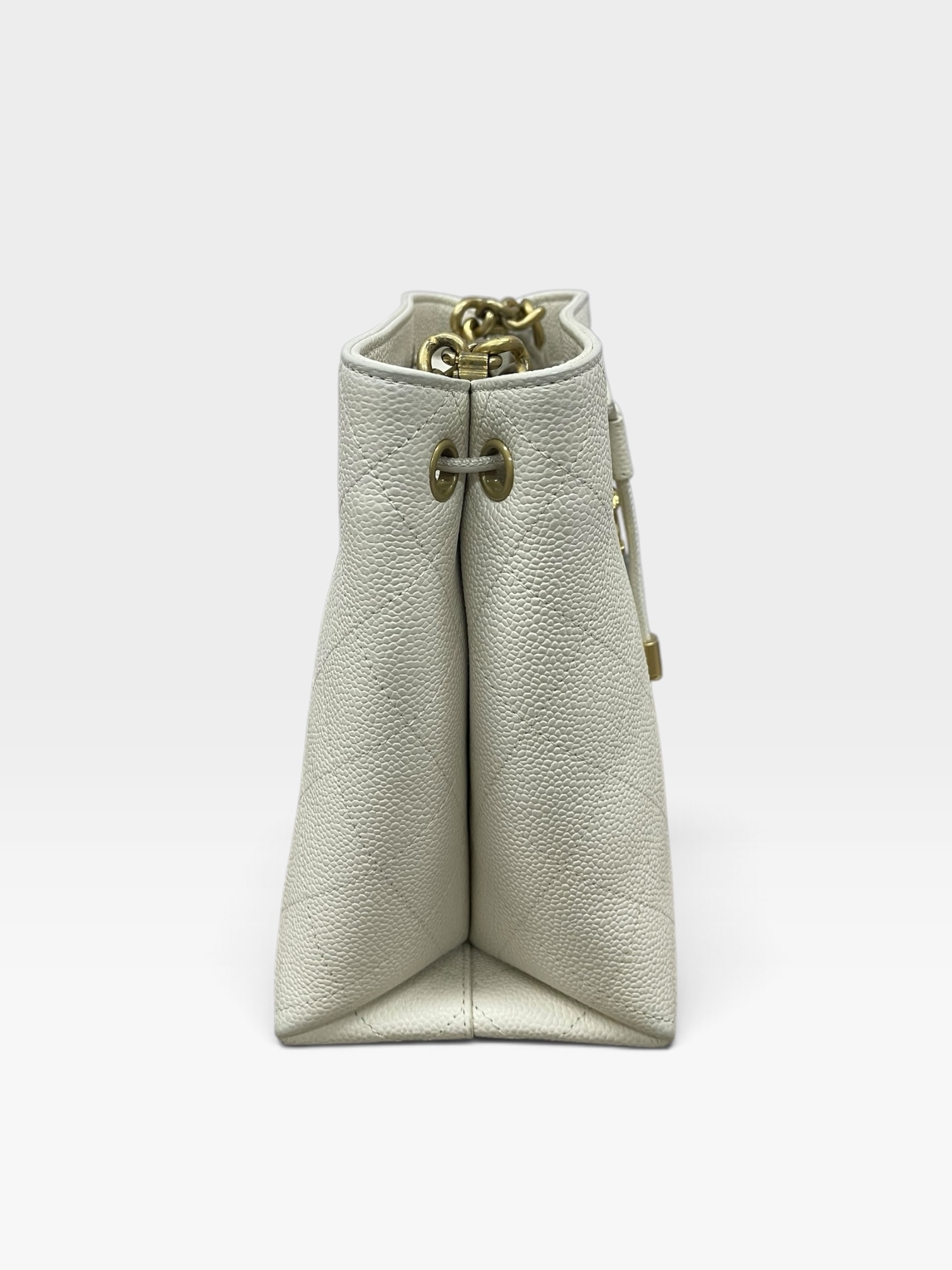 Pre-Owned CHANEL Caviar Bag/ Product Code: 101102
