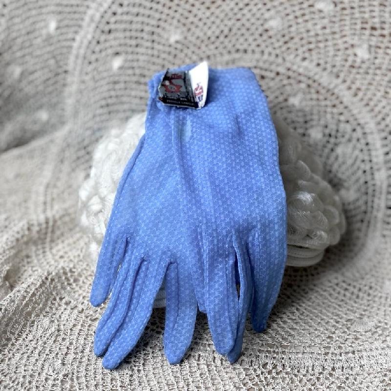 Vintage C.a. 1960s Austin Made in Canada Blue Pattern Beaded Gloves -  New Old Stock(MT165-3)