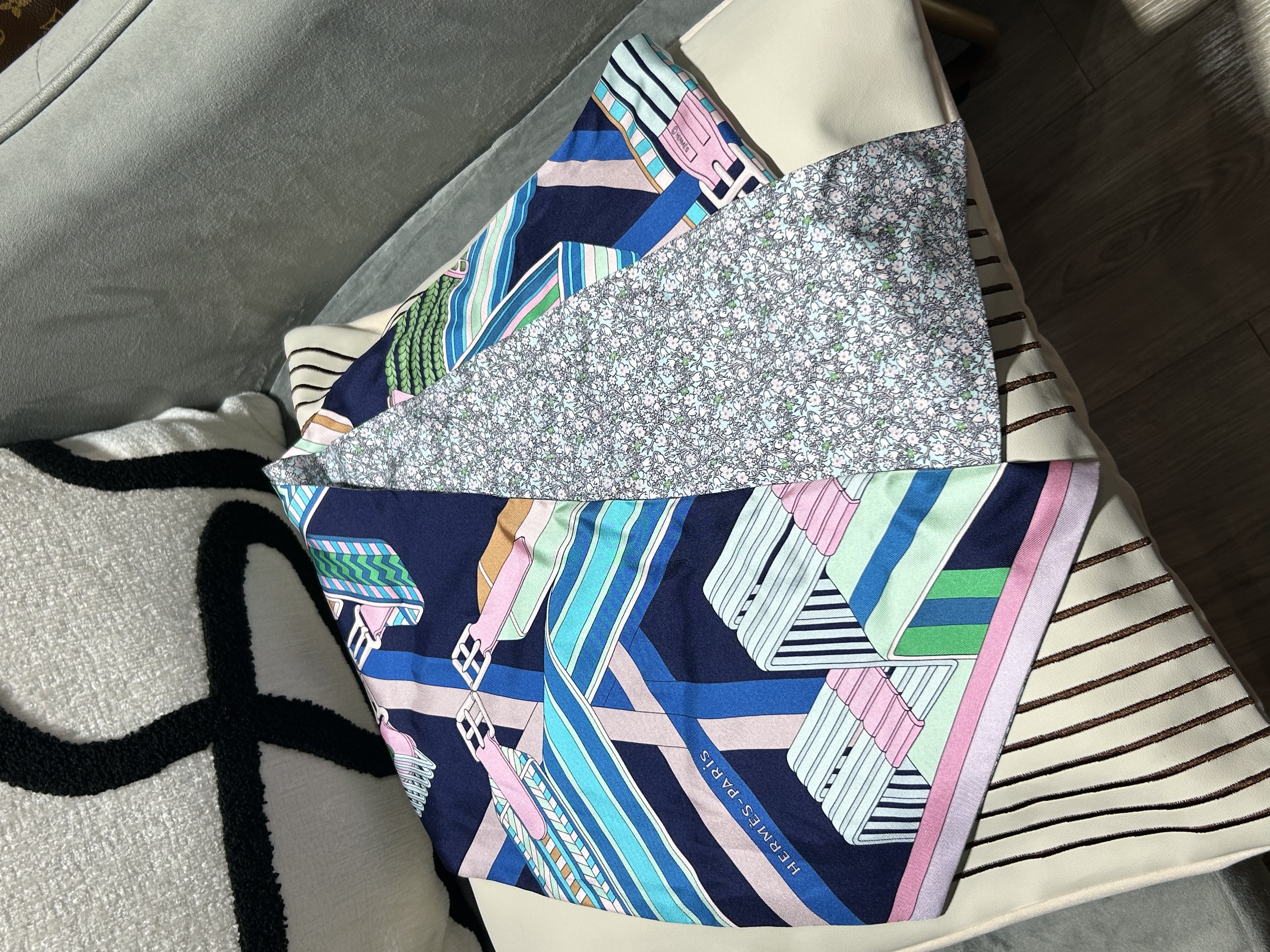 Hermes Maxi Twilly 100%Authentic, 98%New ✅Box