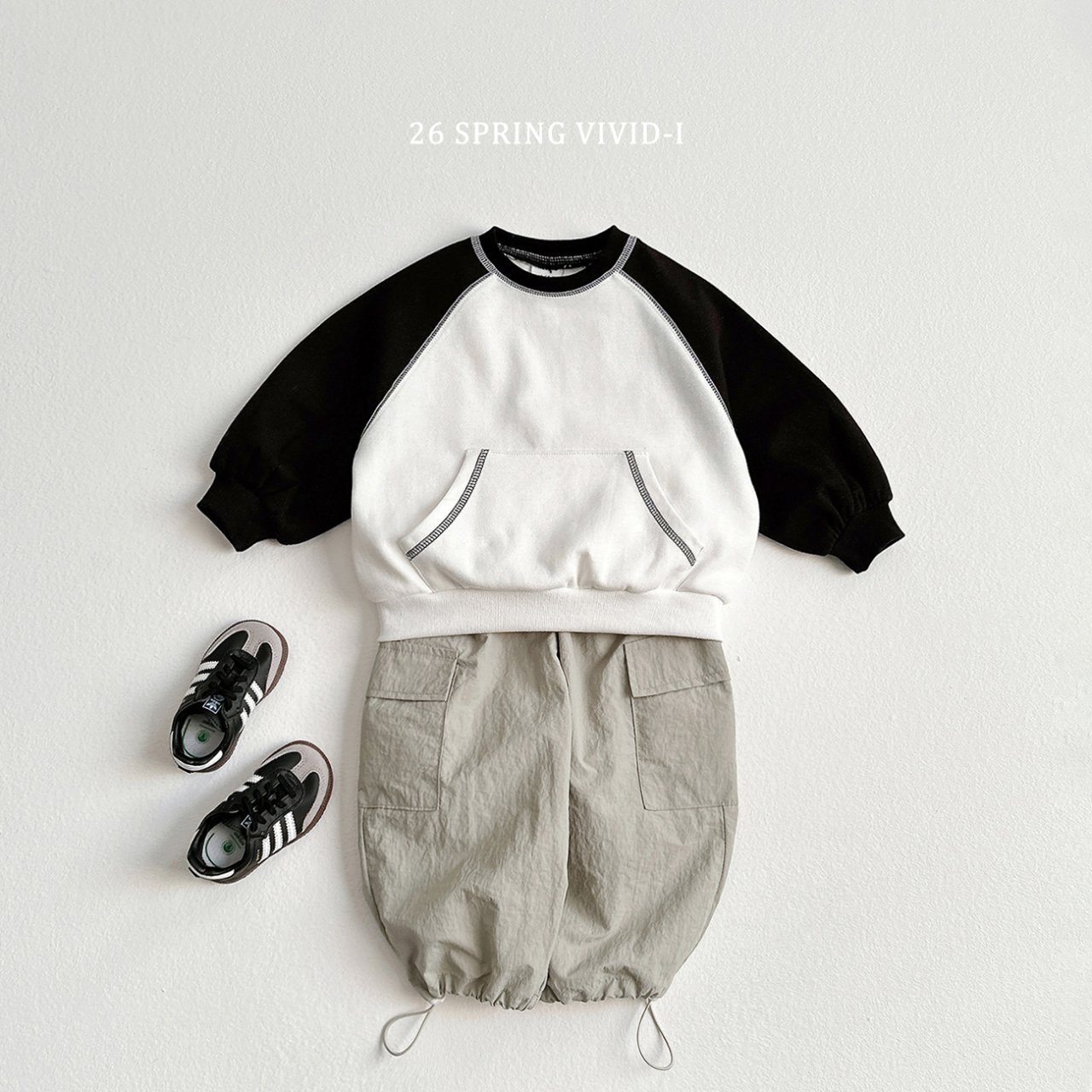 🌸預訂 韓國直送🌸🇰🇷VIVIDI三色拼色袖寬鬆袋鼠口袋衛衣