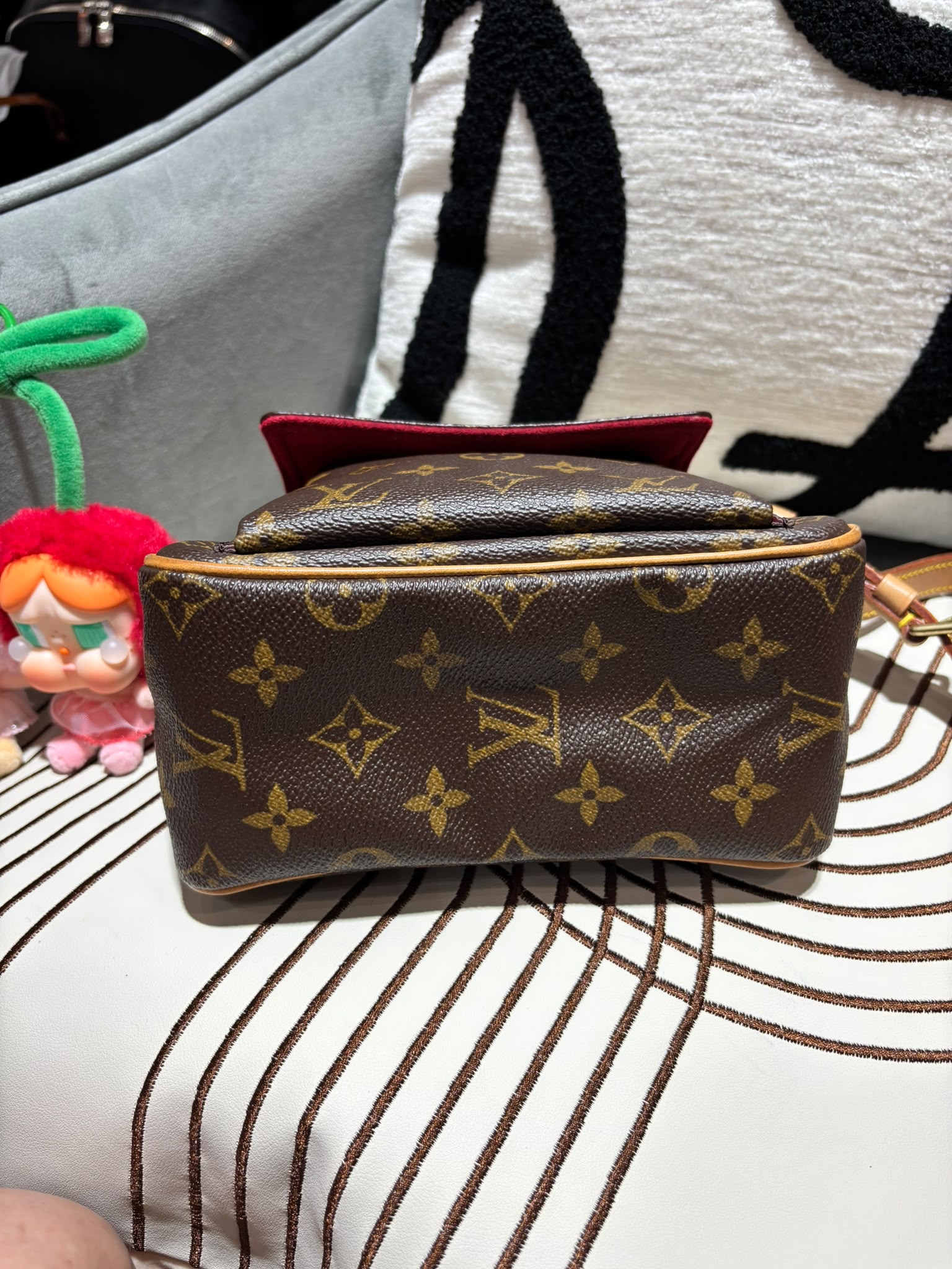 LV viva Cite PM crossbody bag Monogram 100%Authentic, 90%New ✅Dust bag