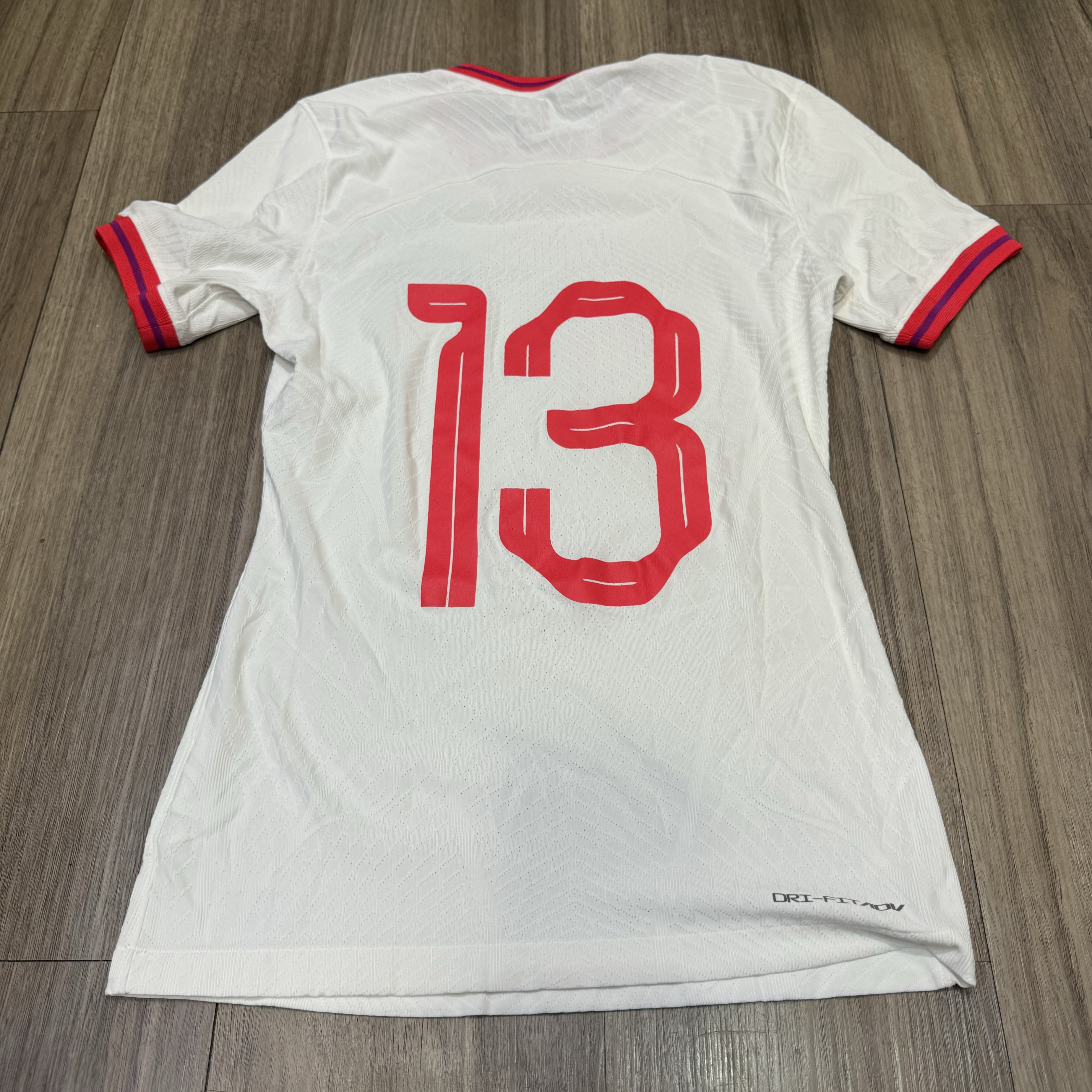 Hong Kong player issued away set #13