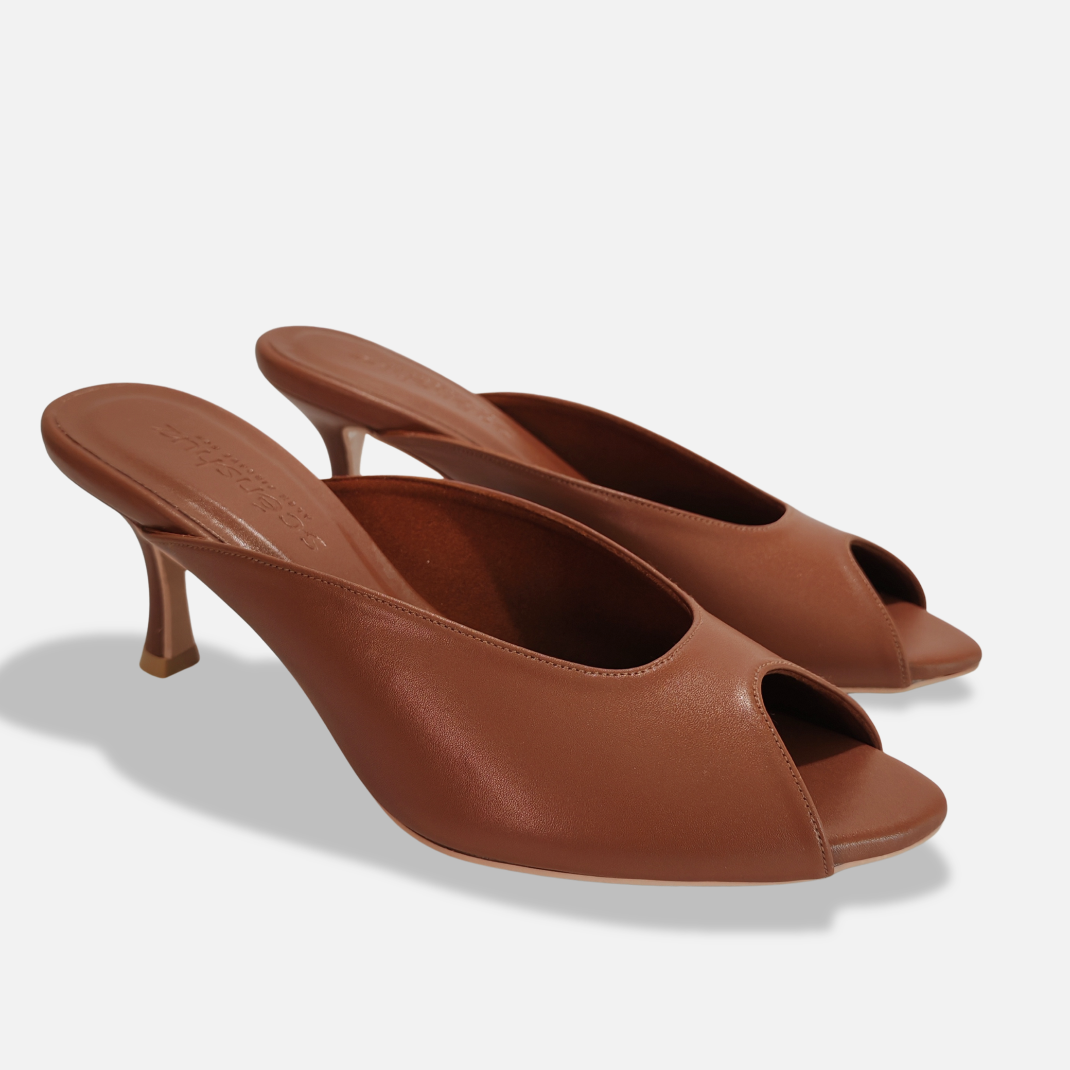 HILDA 65 WALNUT
