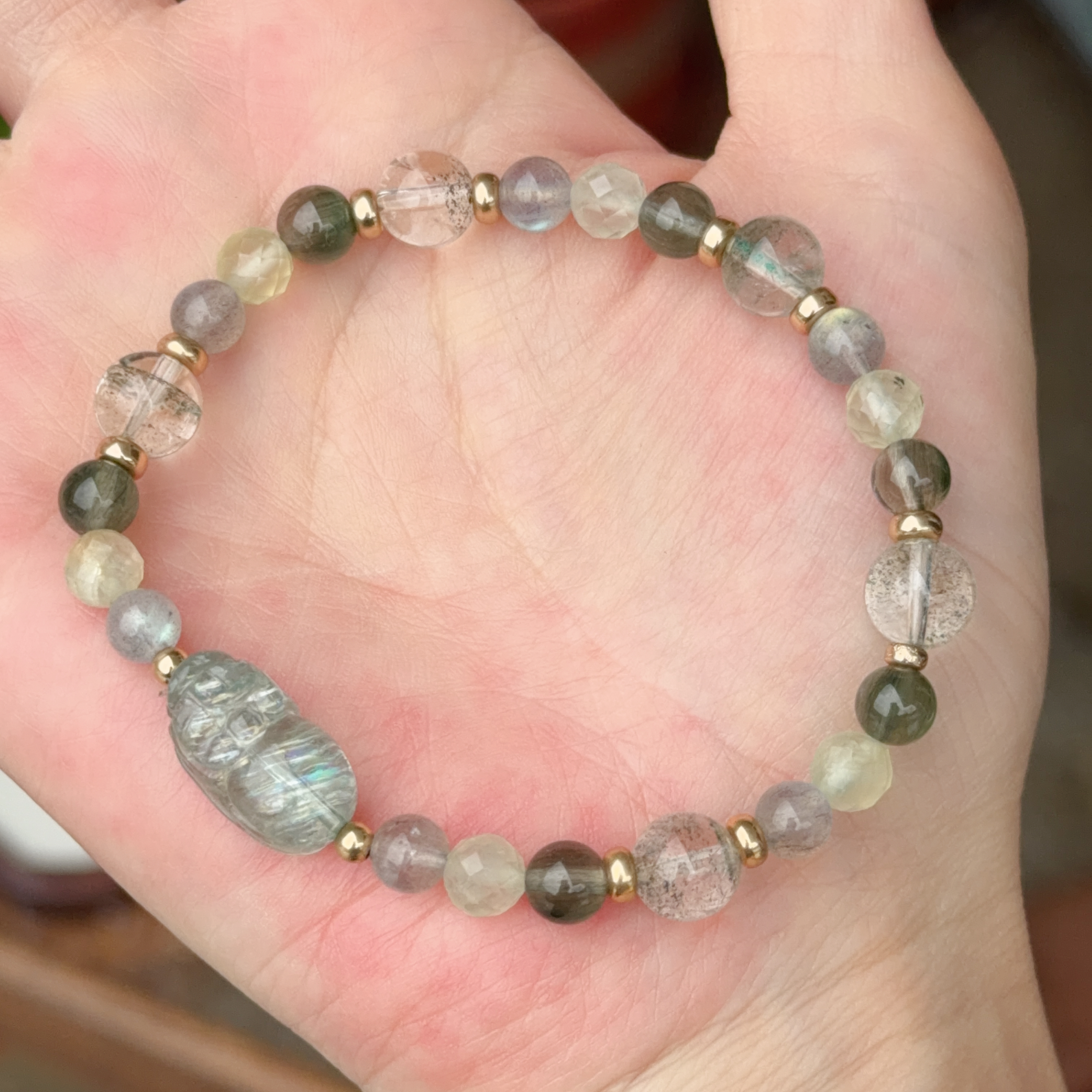 綠柱石貔貅襯水晶手串