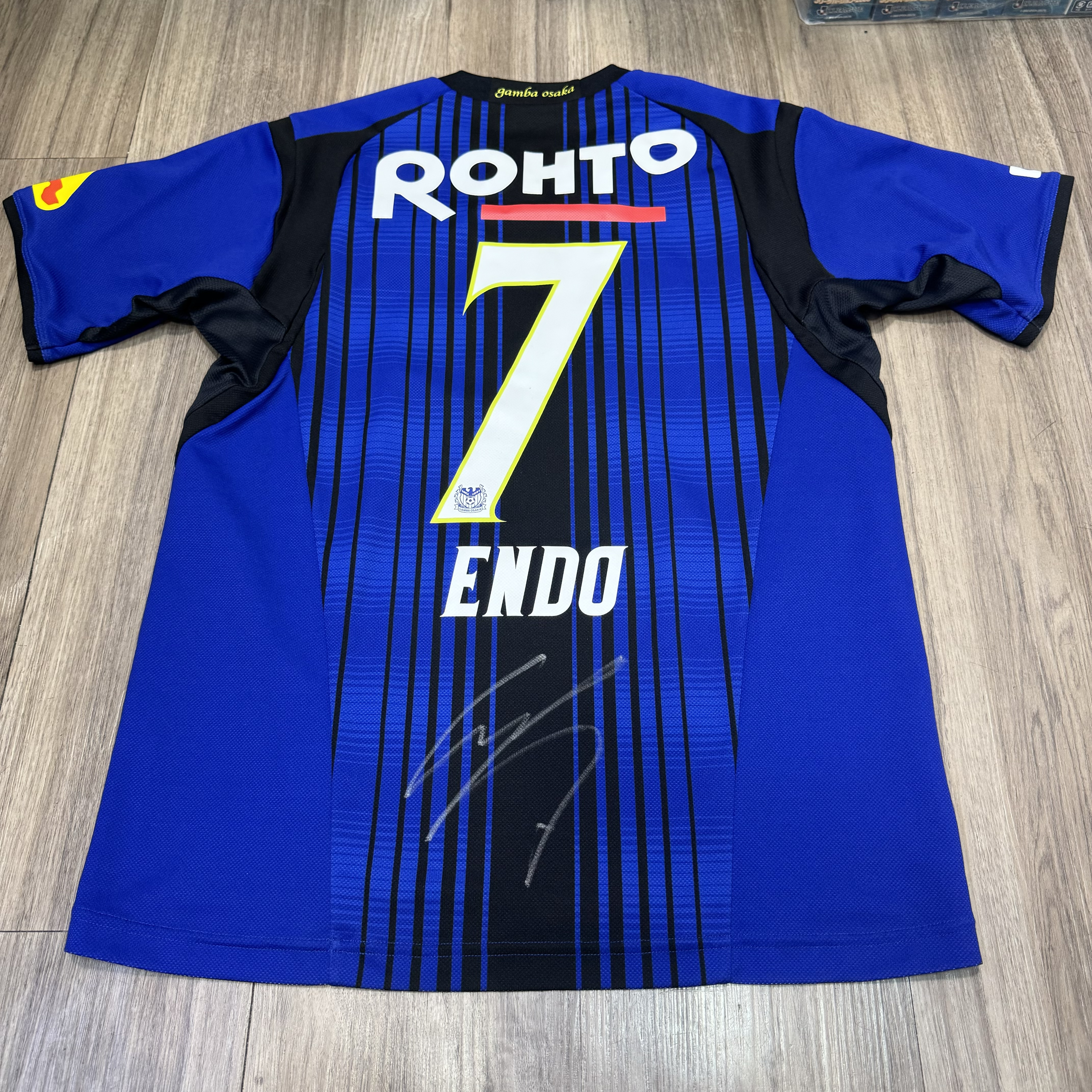 Osaka Gamba 2012 home signed shirt #7 Endo