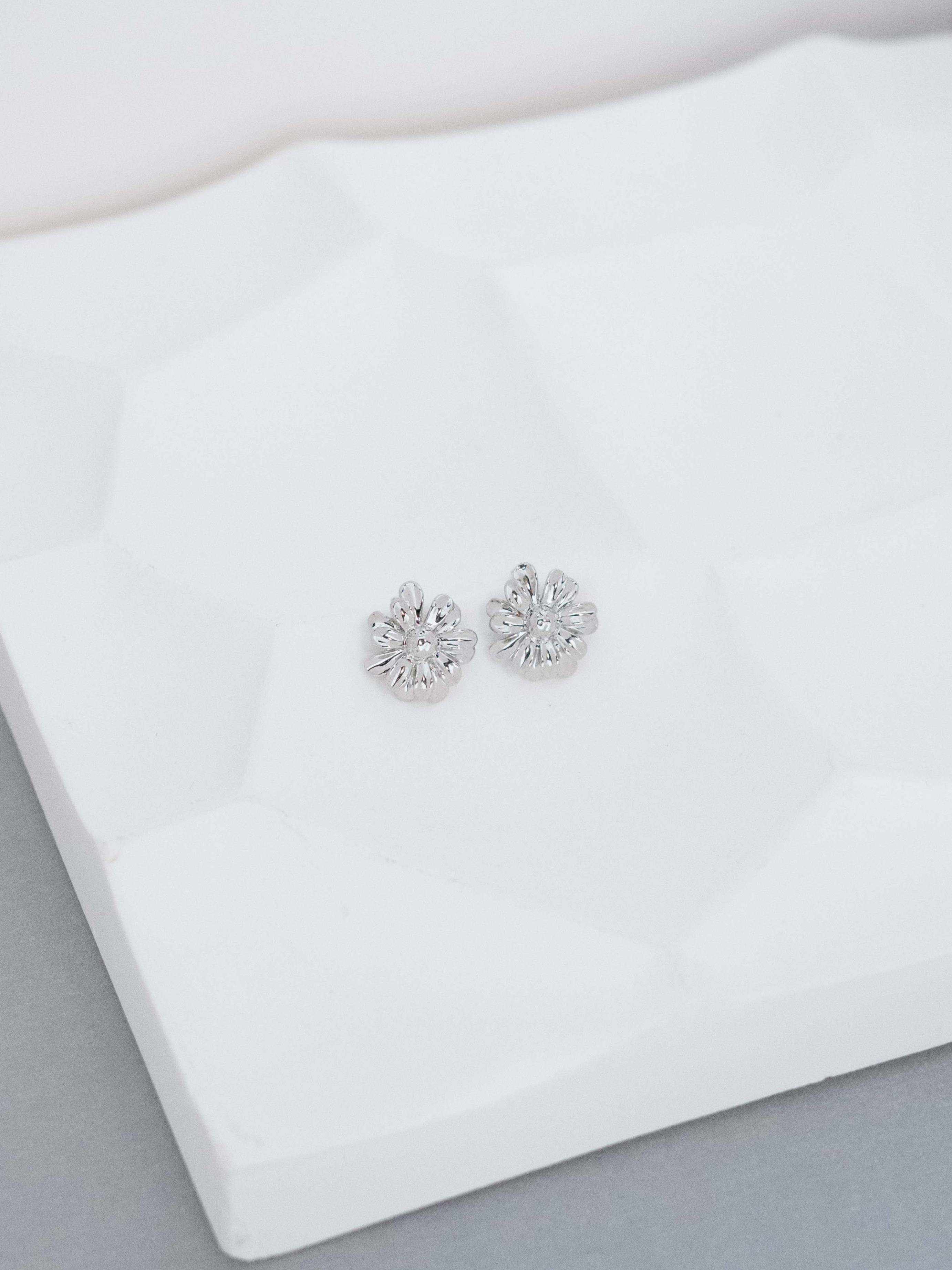 Bloom Dome Stud Earrings