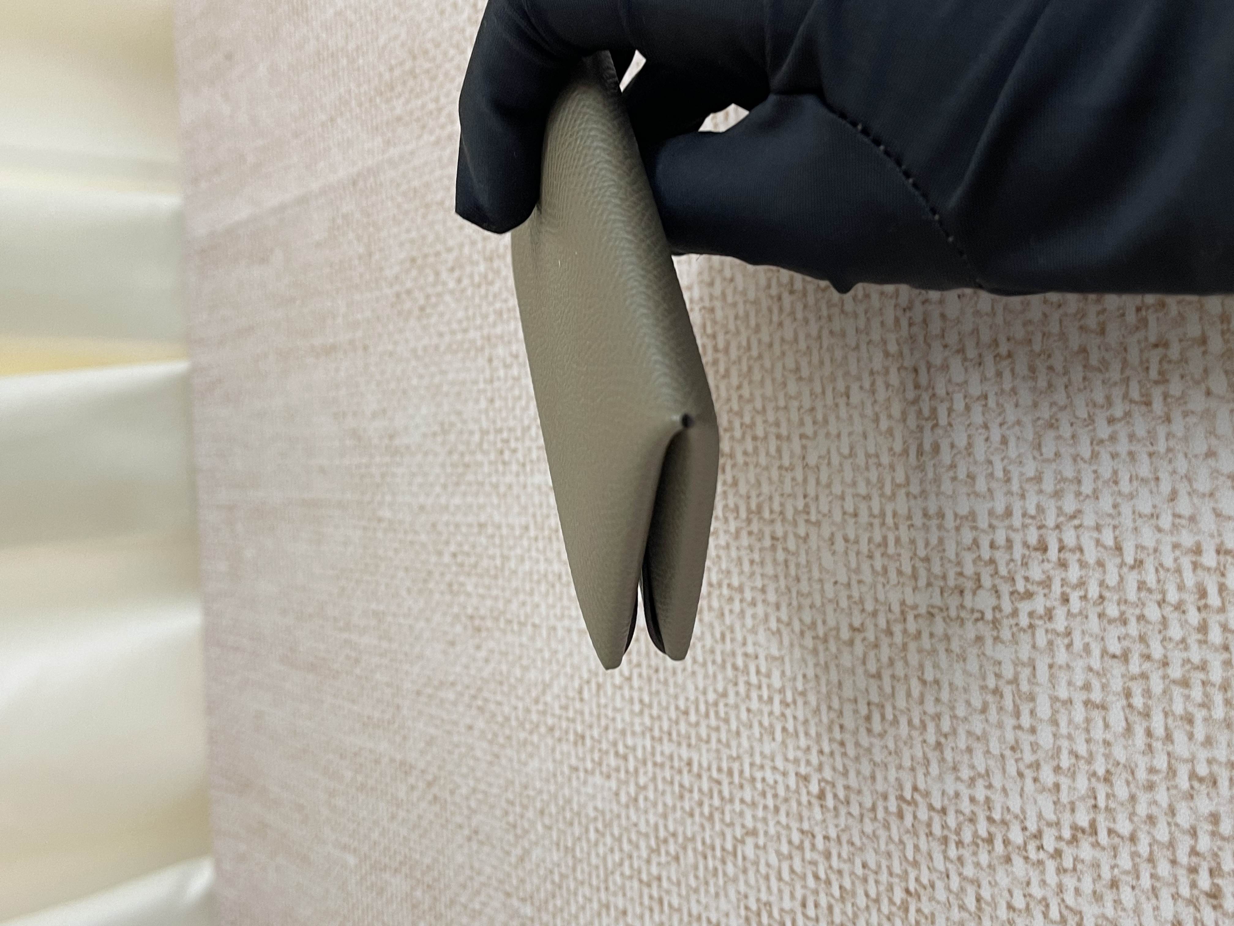 Pre-owned Hermes Calvi Card holder / Stamp Z/ Product Code: 26021508