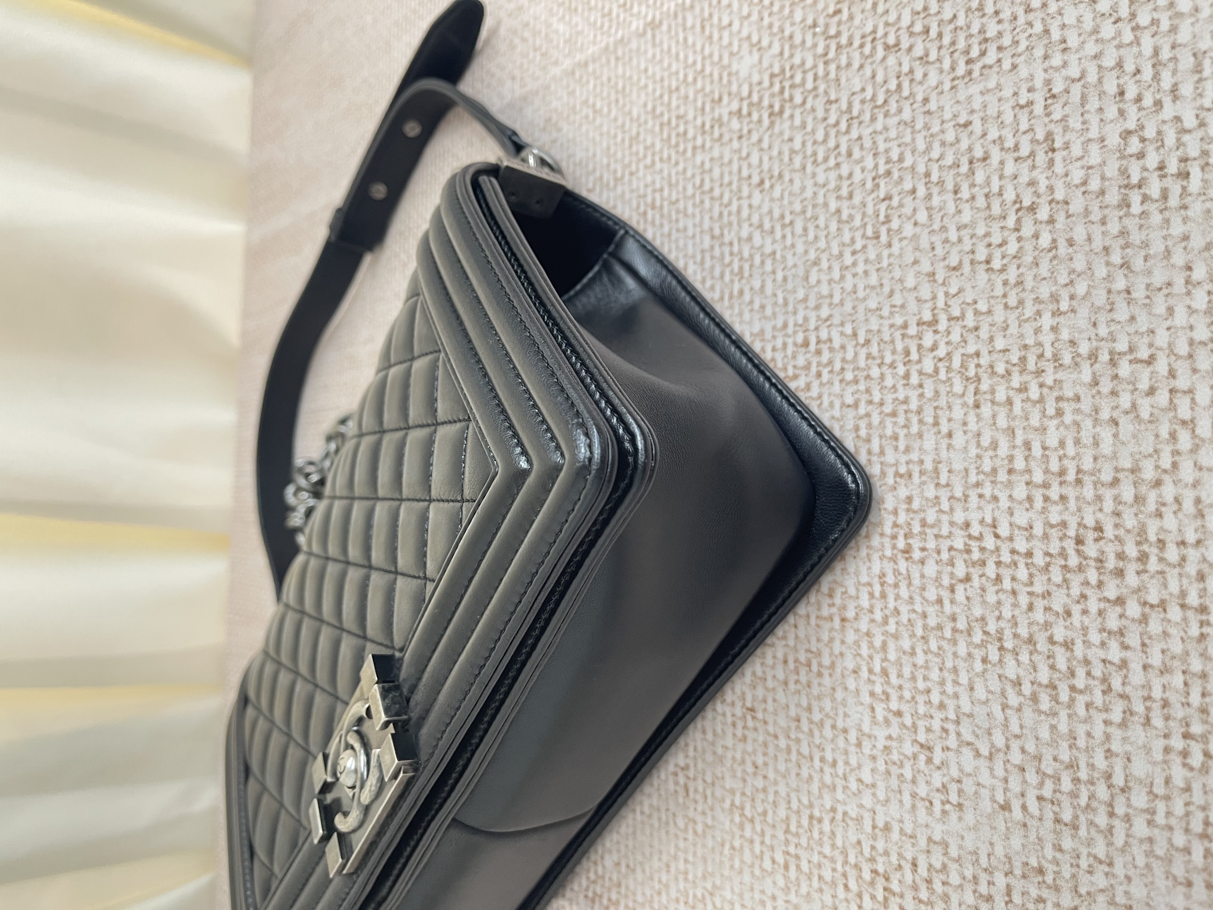 Pre-owned Chanel Boy / Product Code: 26040601