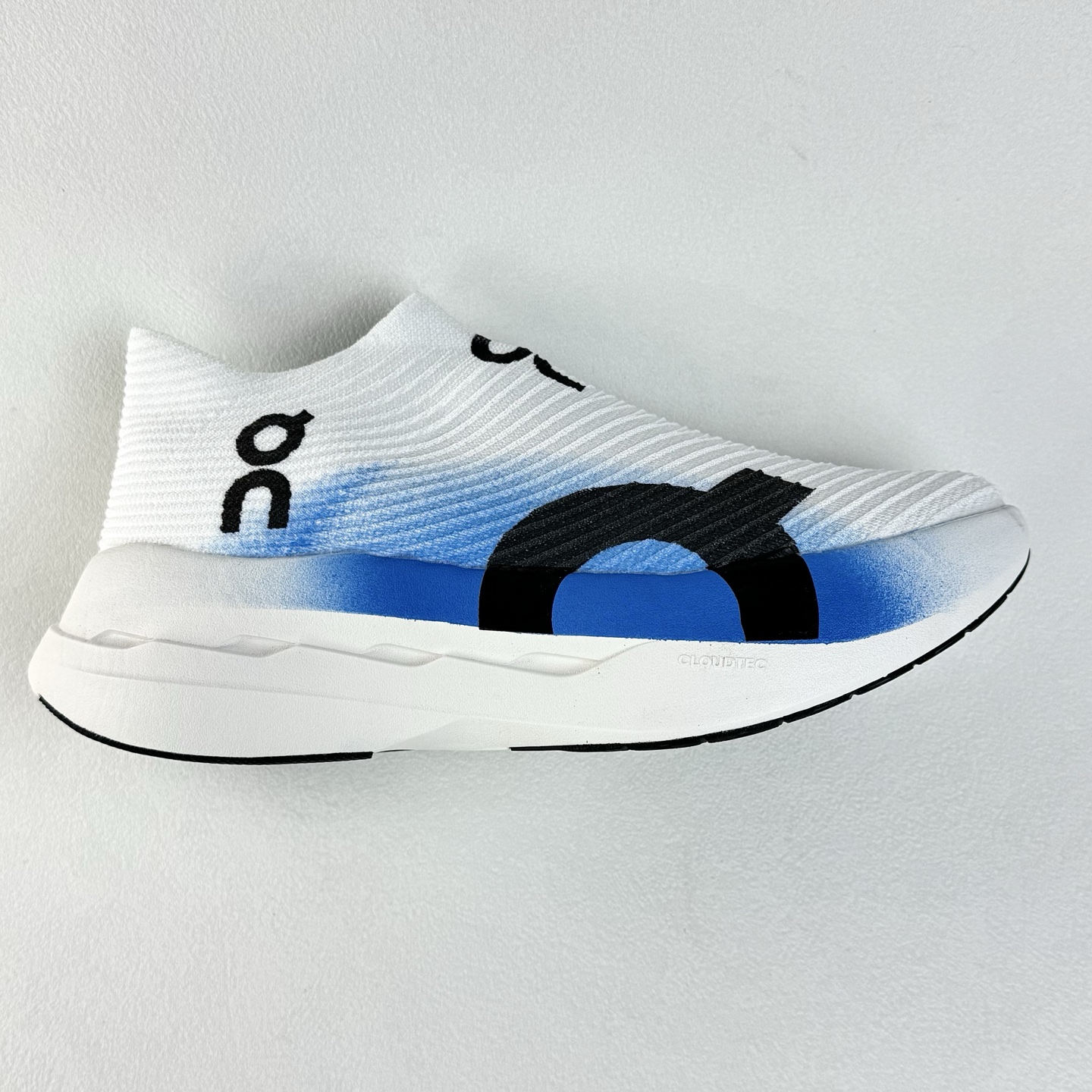 On Cloudboom Strike LS