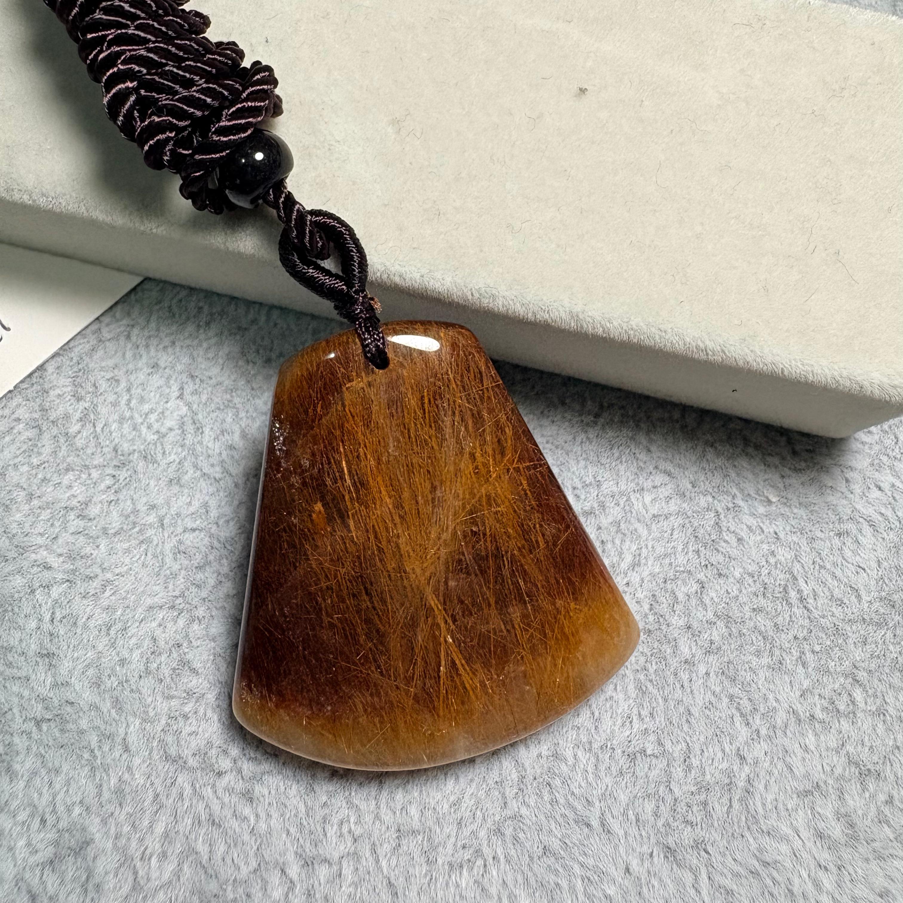 銅髮晶扇形吊墜 重約：17.3克（附送證書）No. 19-322