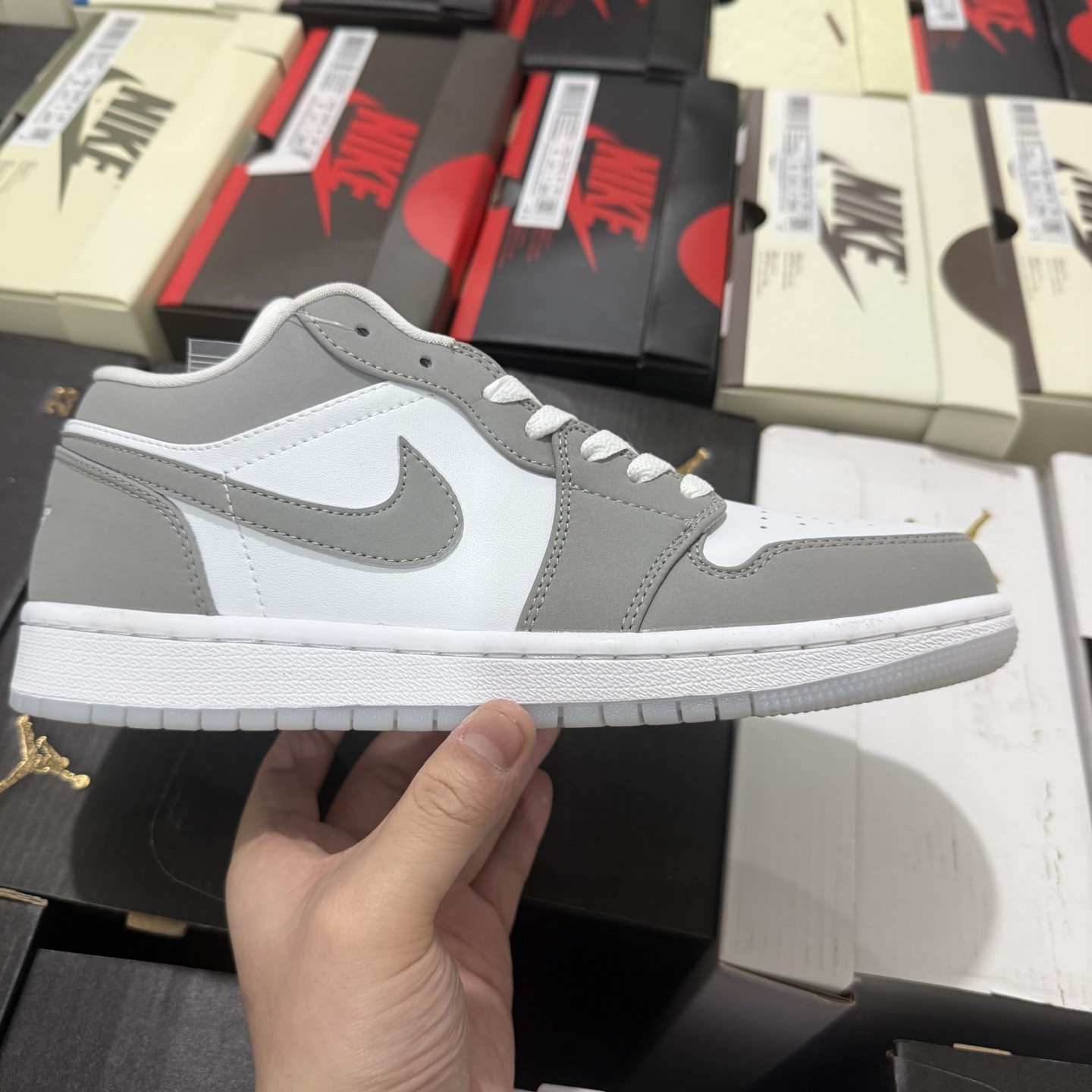 Nike Air Jordan 1 Low "Wolf Grey" DC0774-105