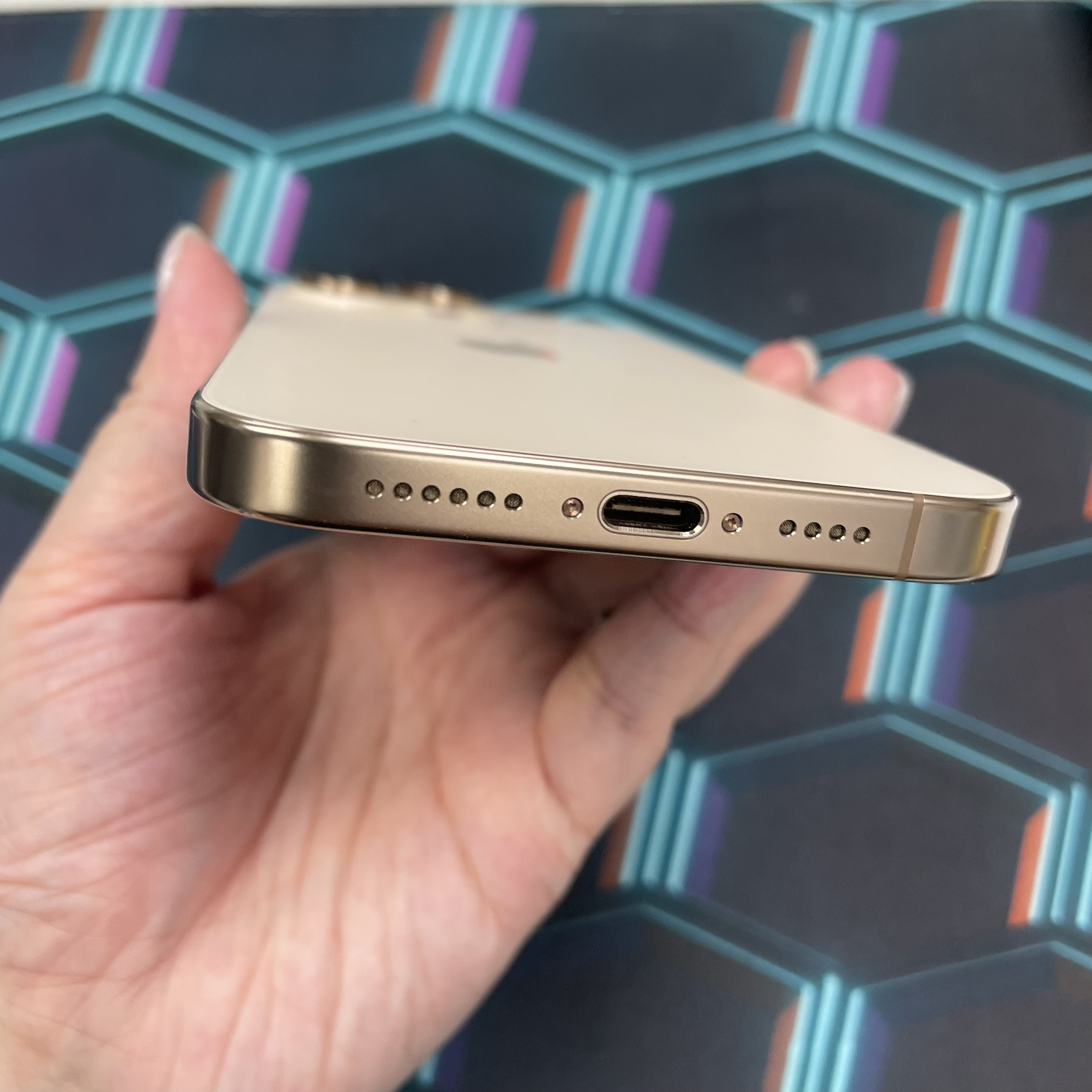 *6471 16 pro max 勁靚機 256GB 電94 沙色 gold