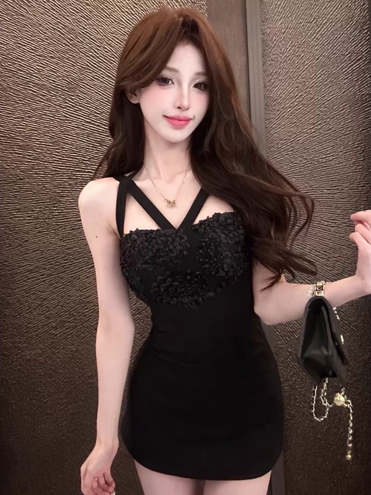 高端名媛吊带纯欲辣妹性感修身显瘦包臀短裙