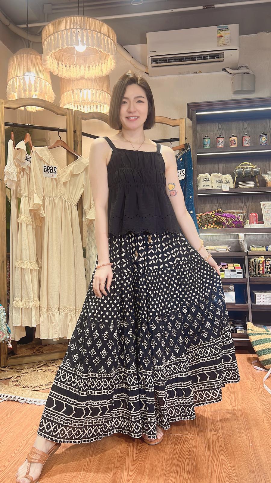 2716 Black 4-Layer Pattern BP Skirt 39"